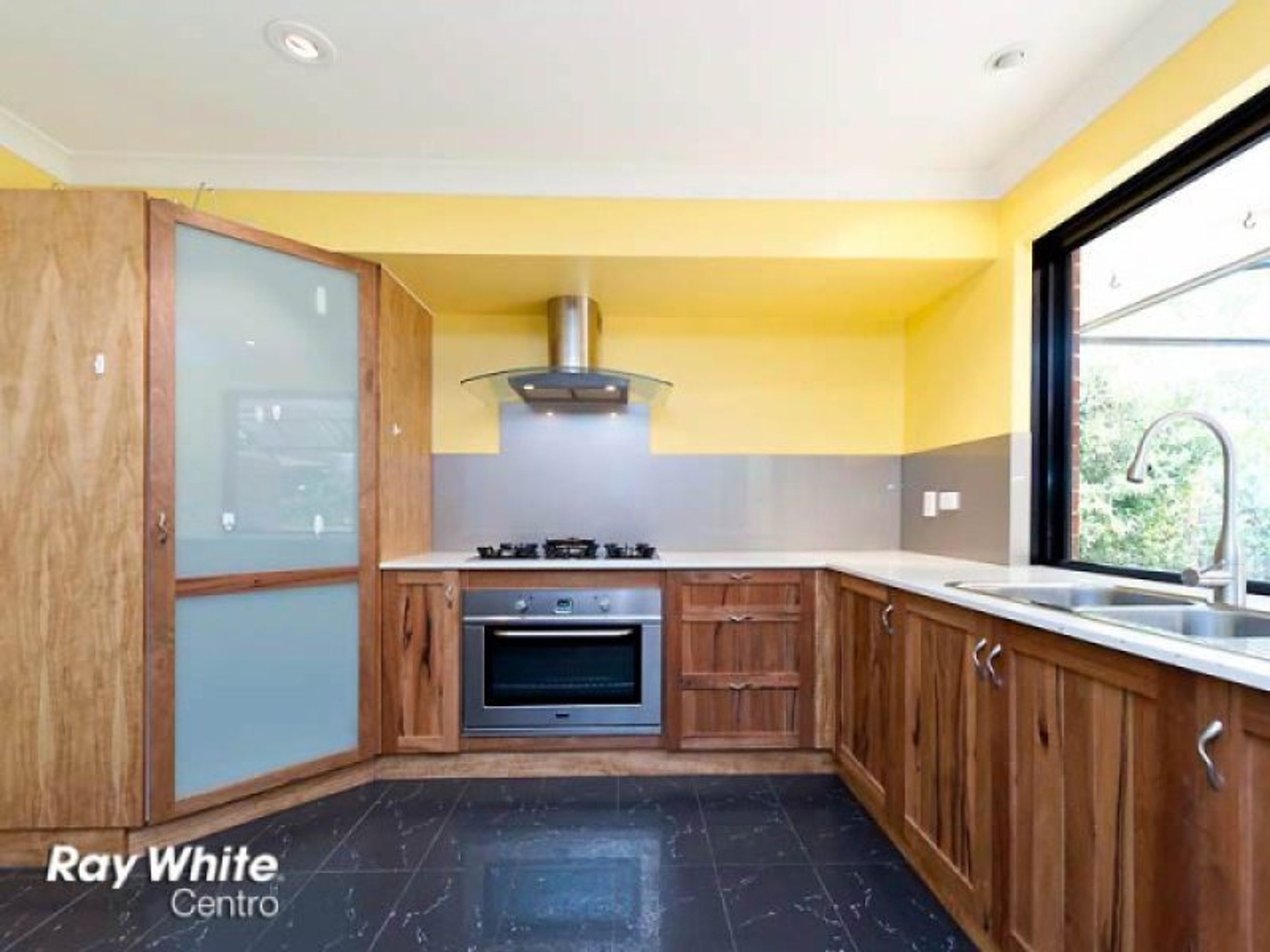 143 Glengarry Drive, Duncraig, WA 6023, Duncraig - Thumbnail 8