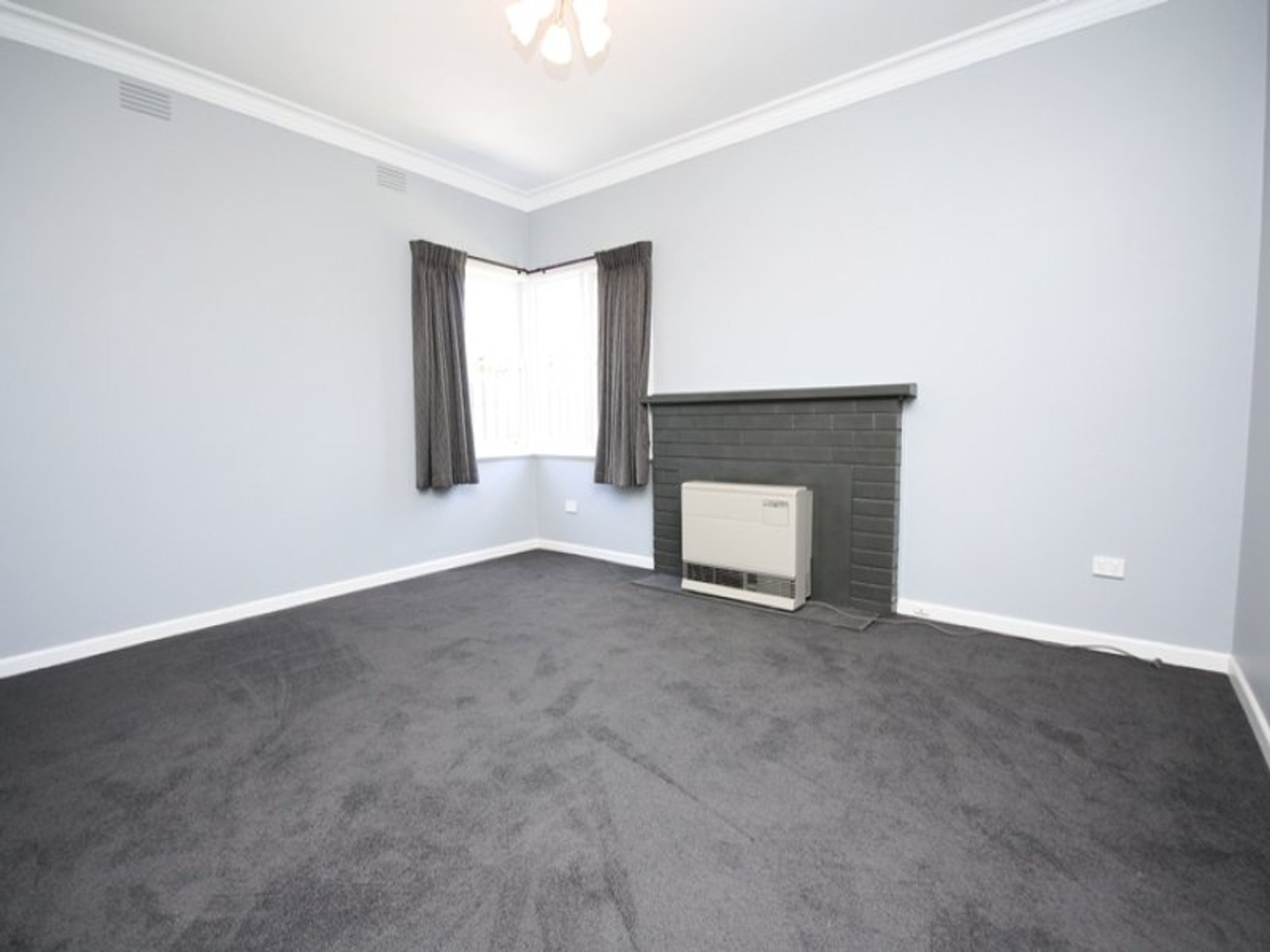 59 McPherson Street, Horsham VIC 3400, Horsham - Thumbnail 2