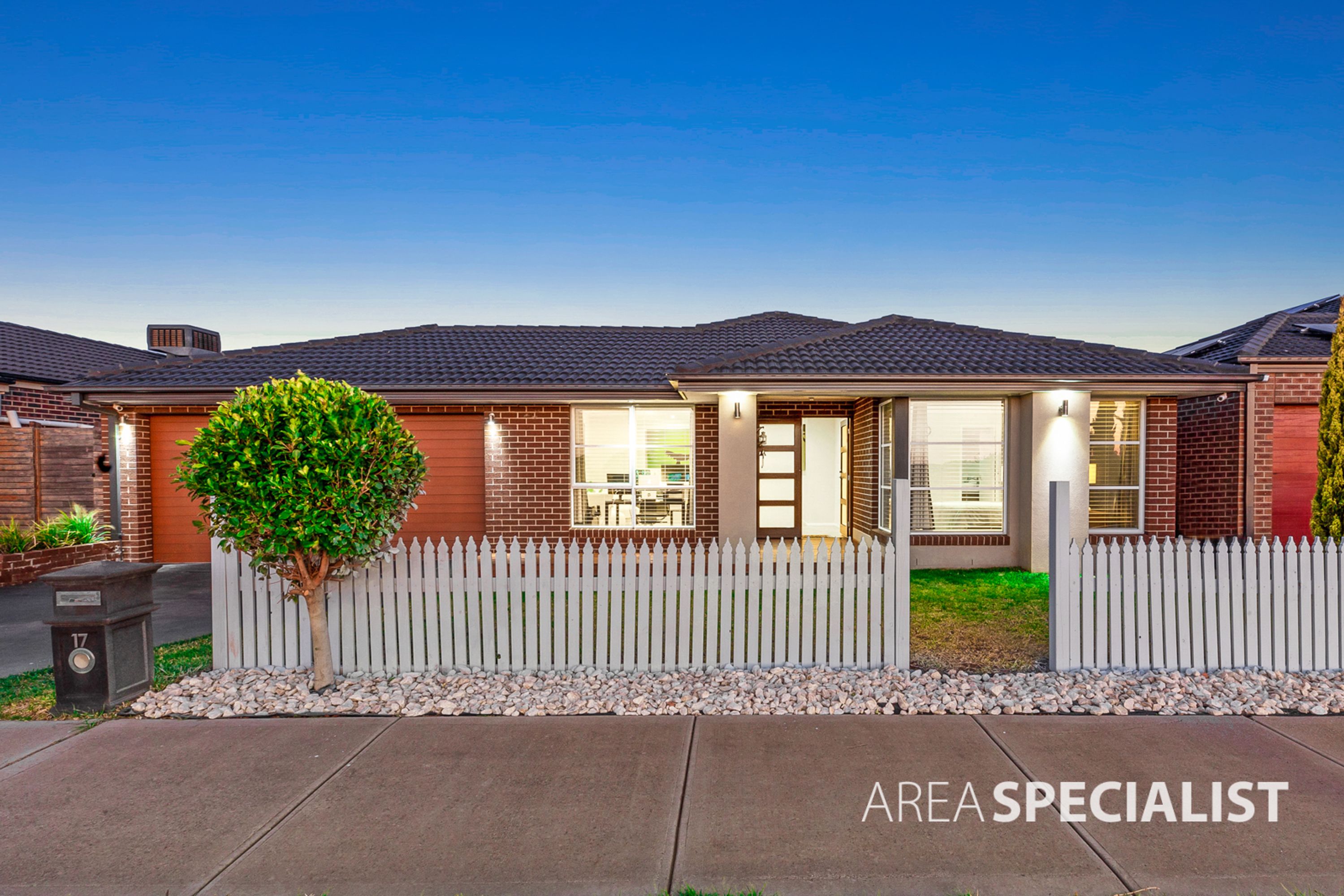 17 Adams Drive, Fraser Rise VIC 3336, Fraser Rise - Thumbnail 2