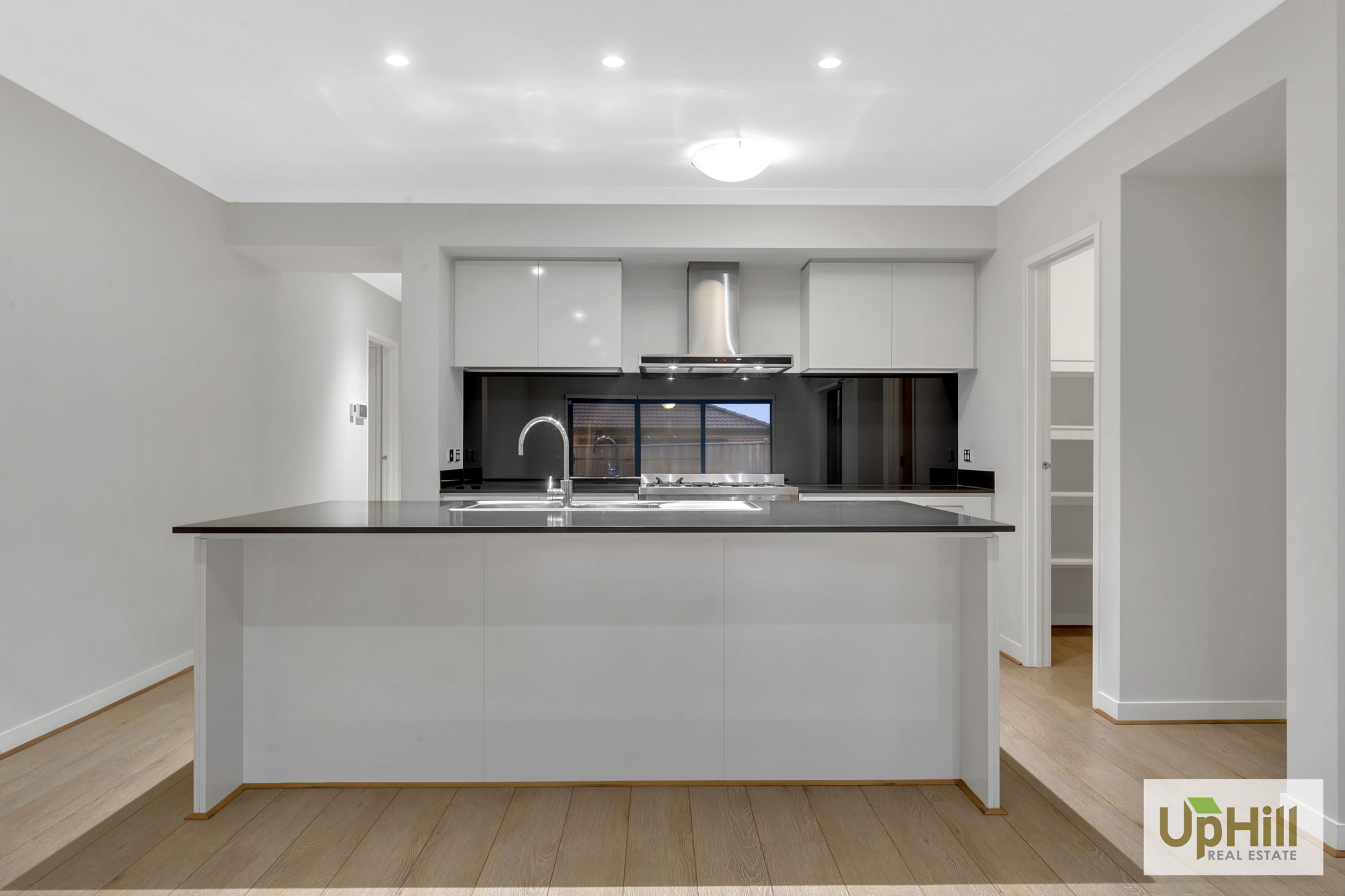 17 Blundy boulevard, Clyde North - Thumbnail 7
