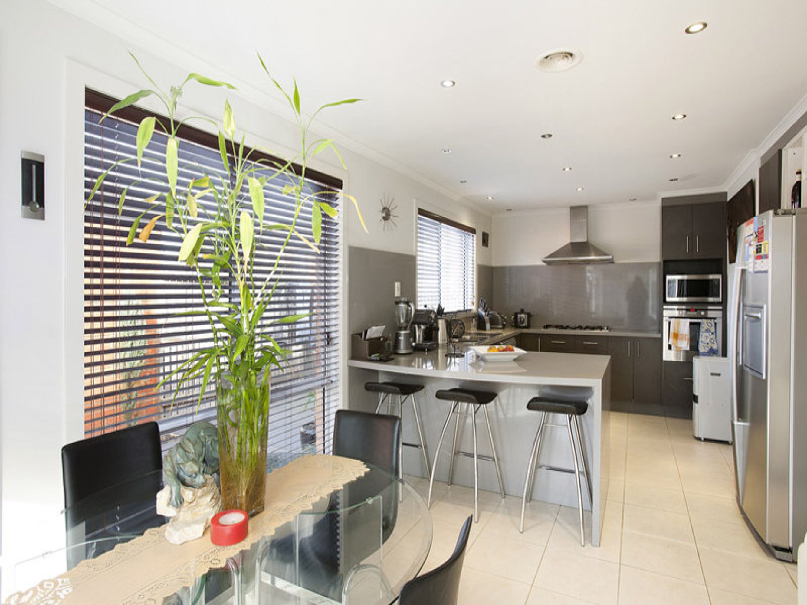 22 Ivory Crescent, Springvale South - Thumbnail 3