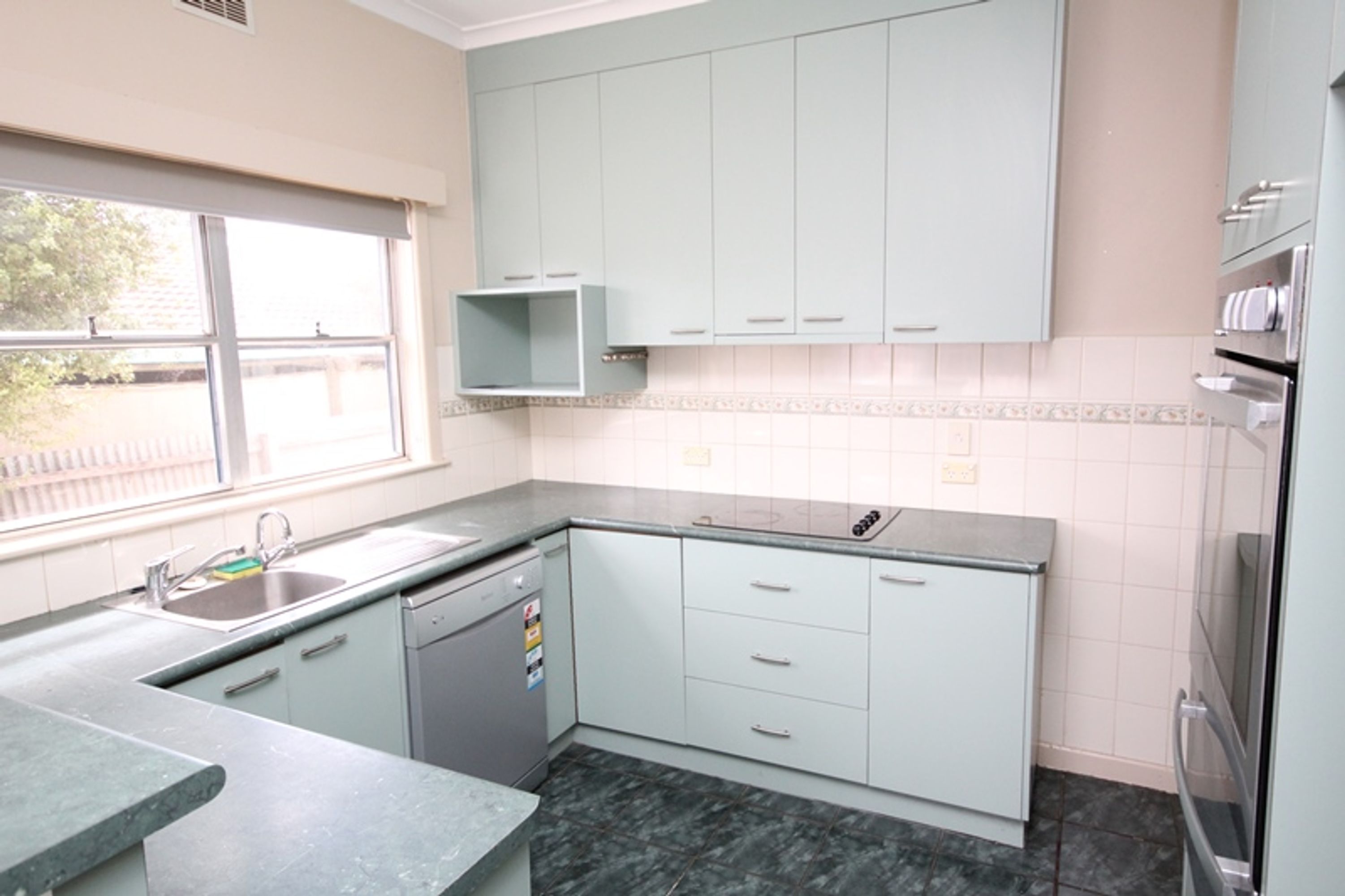 2 James Street, Horsham VIC 3400, Horsham - Thumbnail 2