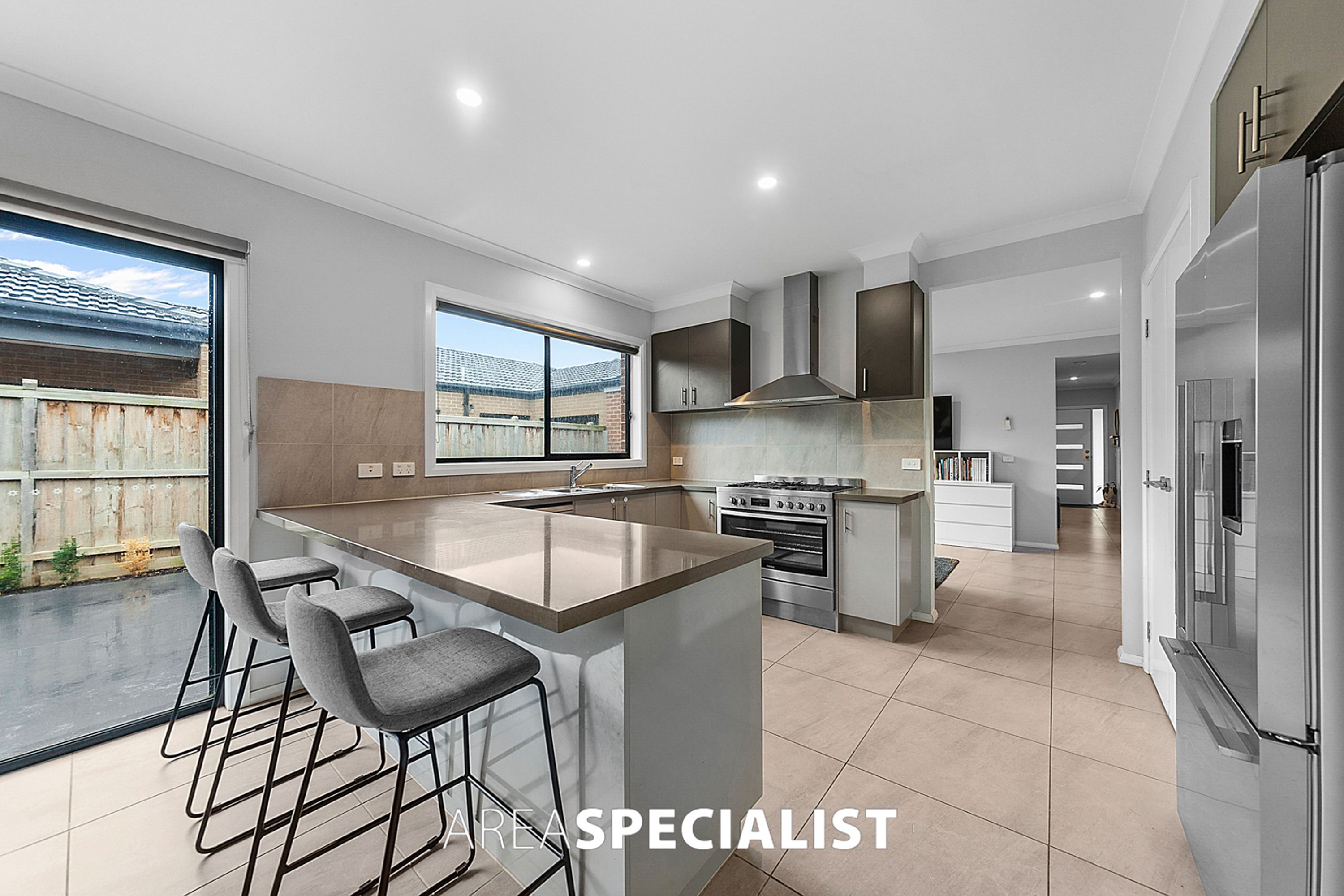 64 Clydevale Avenue, Clyde North - Thumbnail 3