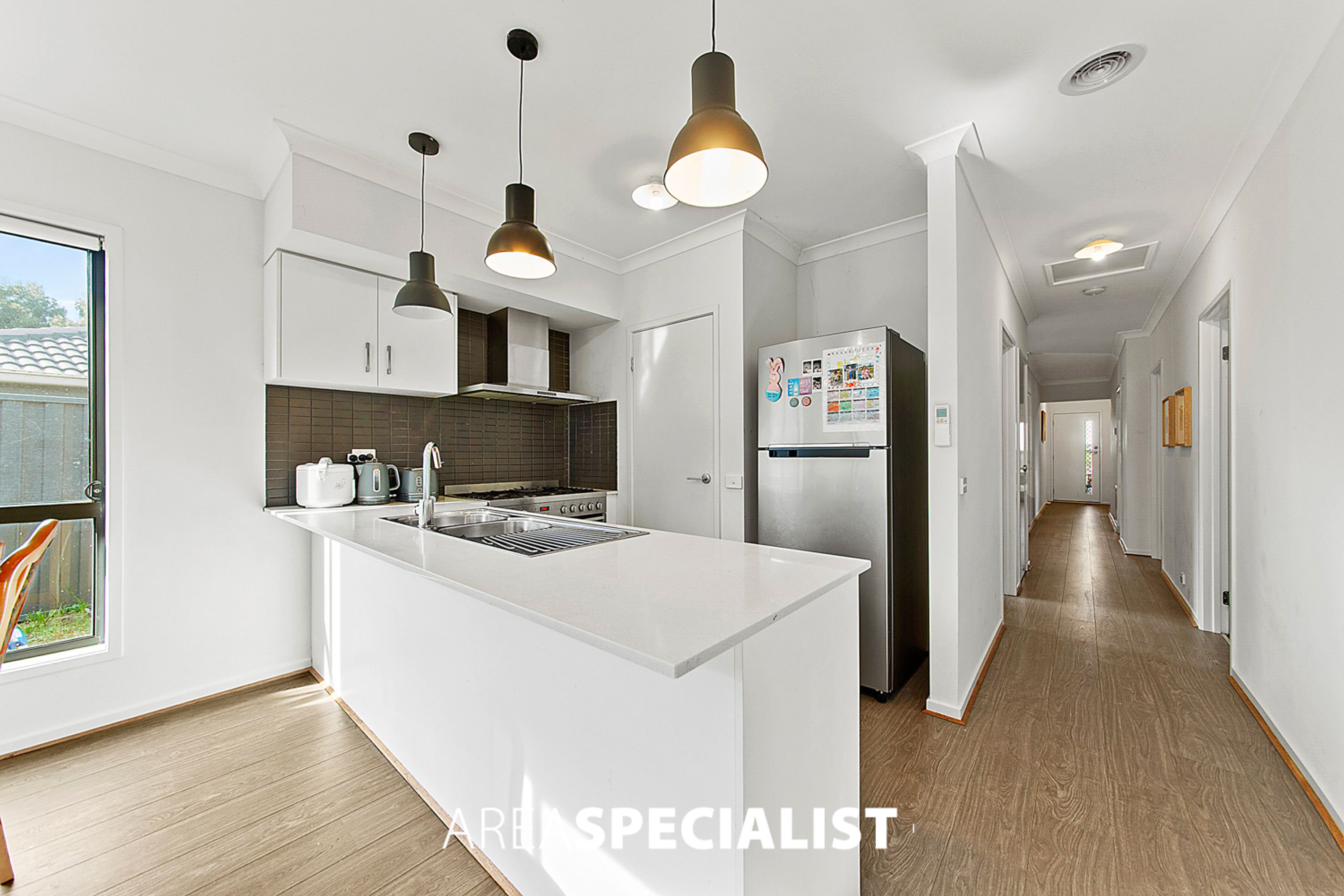 38 Constance Way, Pakenham - Thumbnail 3