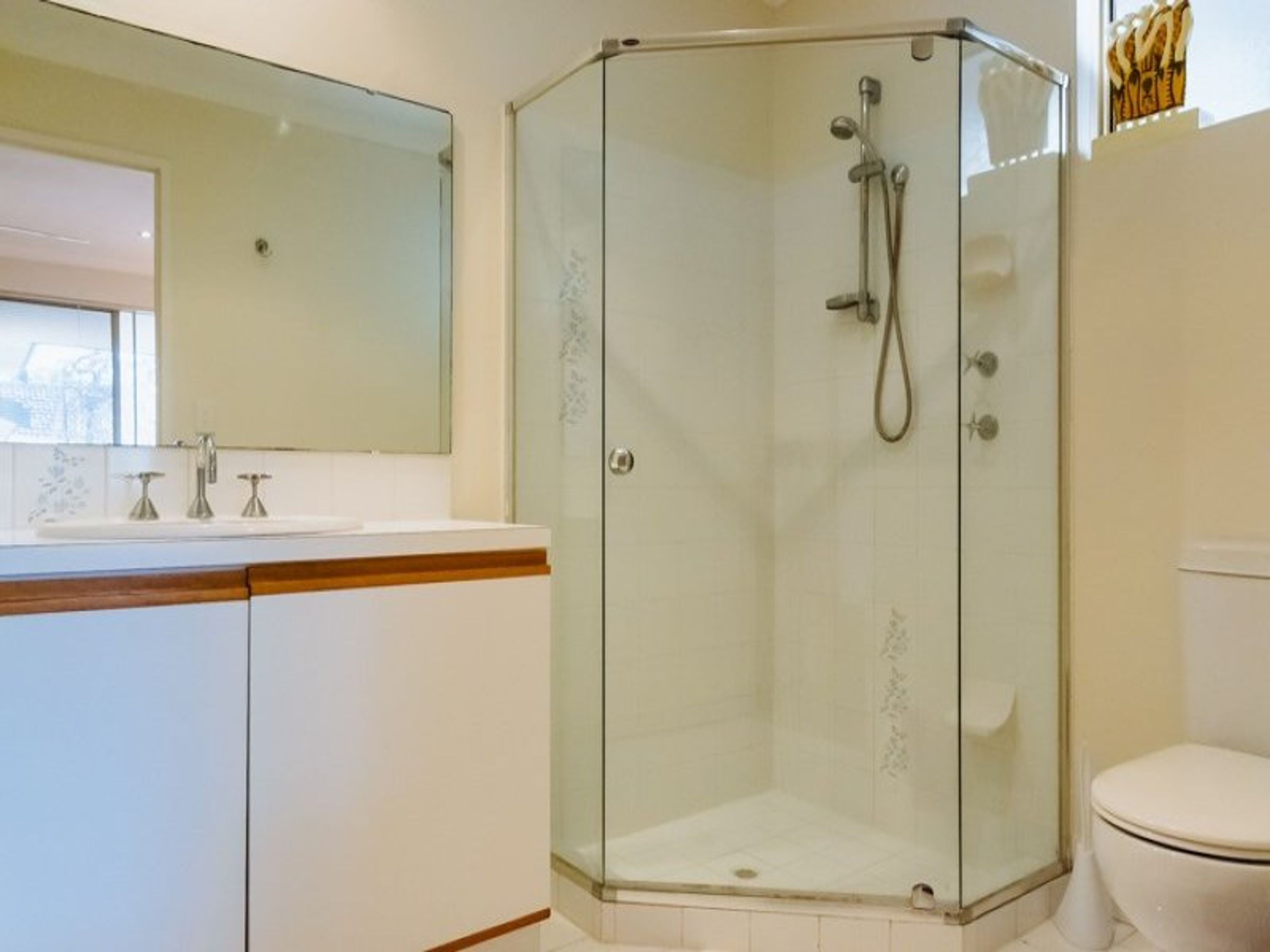 3 Sellenger Court, City Beach, WA 6015, City Beach - Thumbnail 7