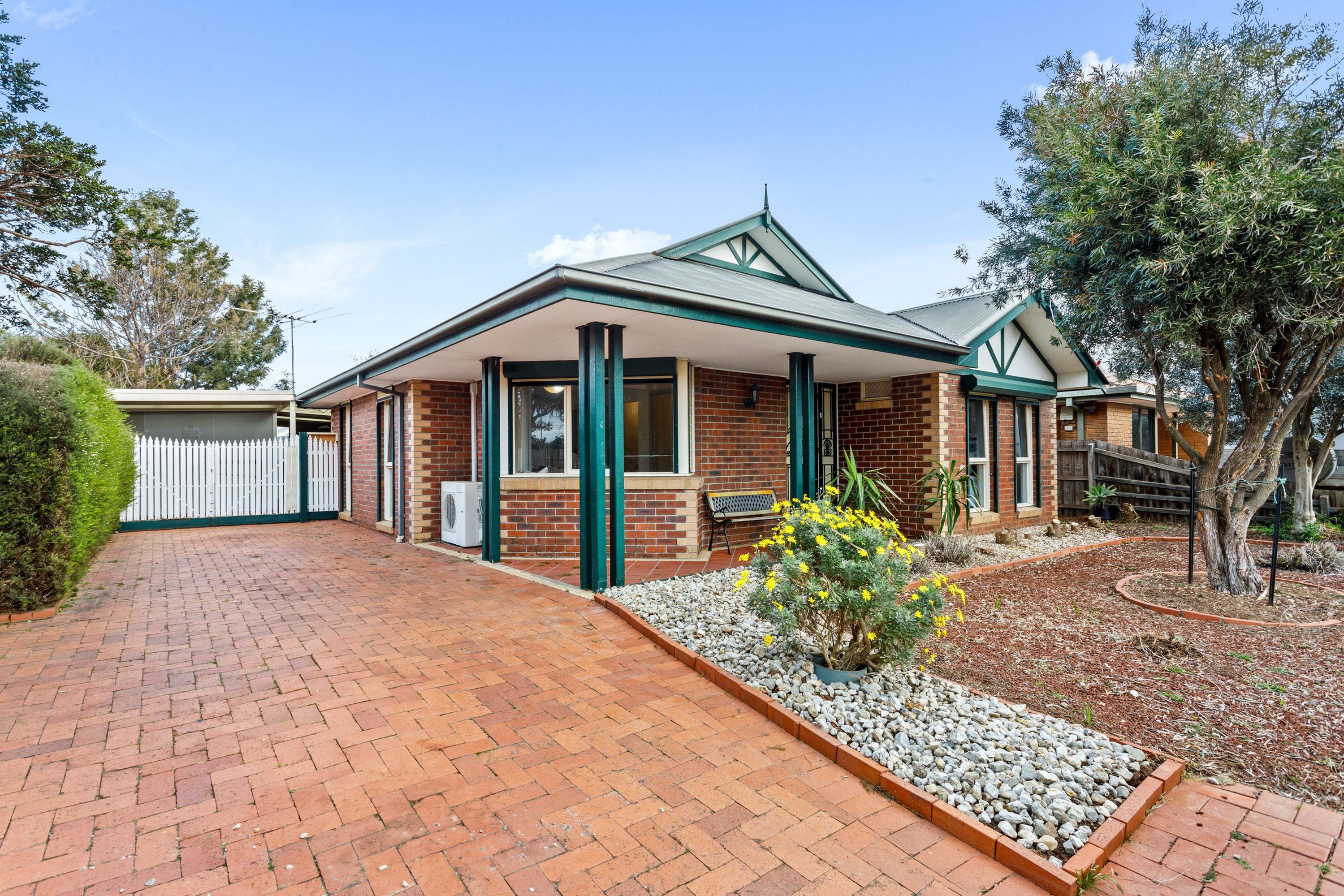 35 Weeden Drive, Werribee, VIC 3030