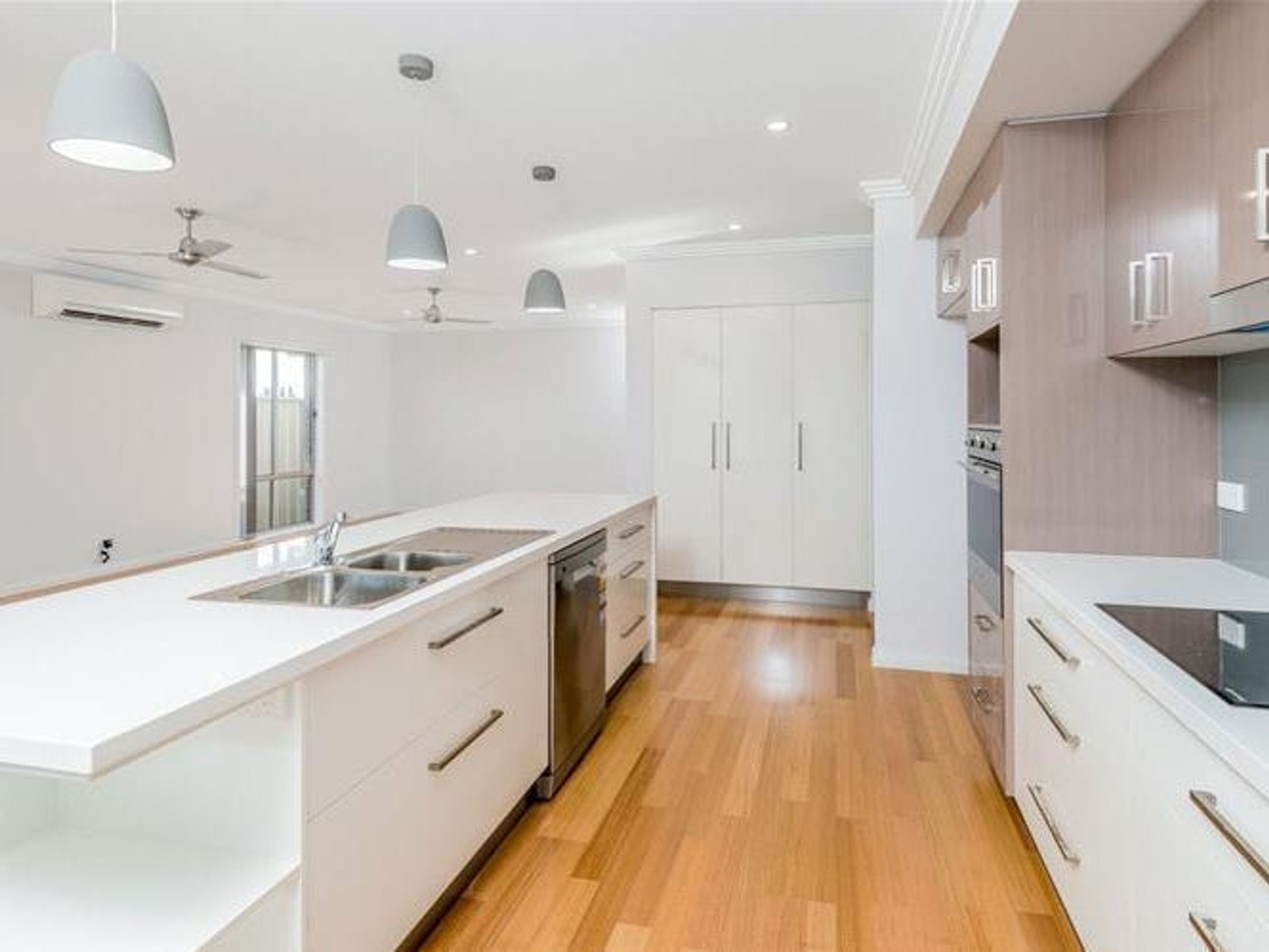 400 North Street, Grafton - Thumbnail 3
