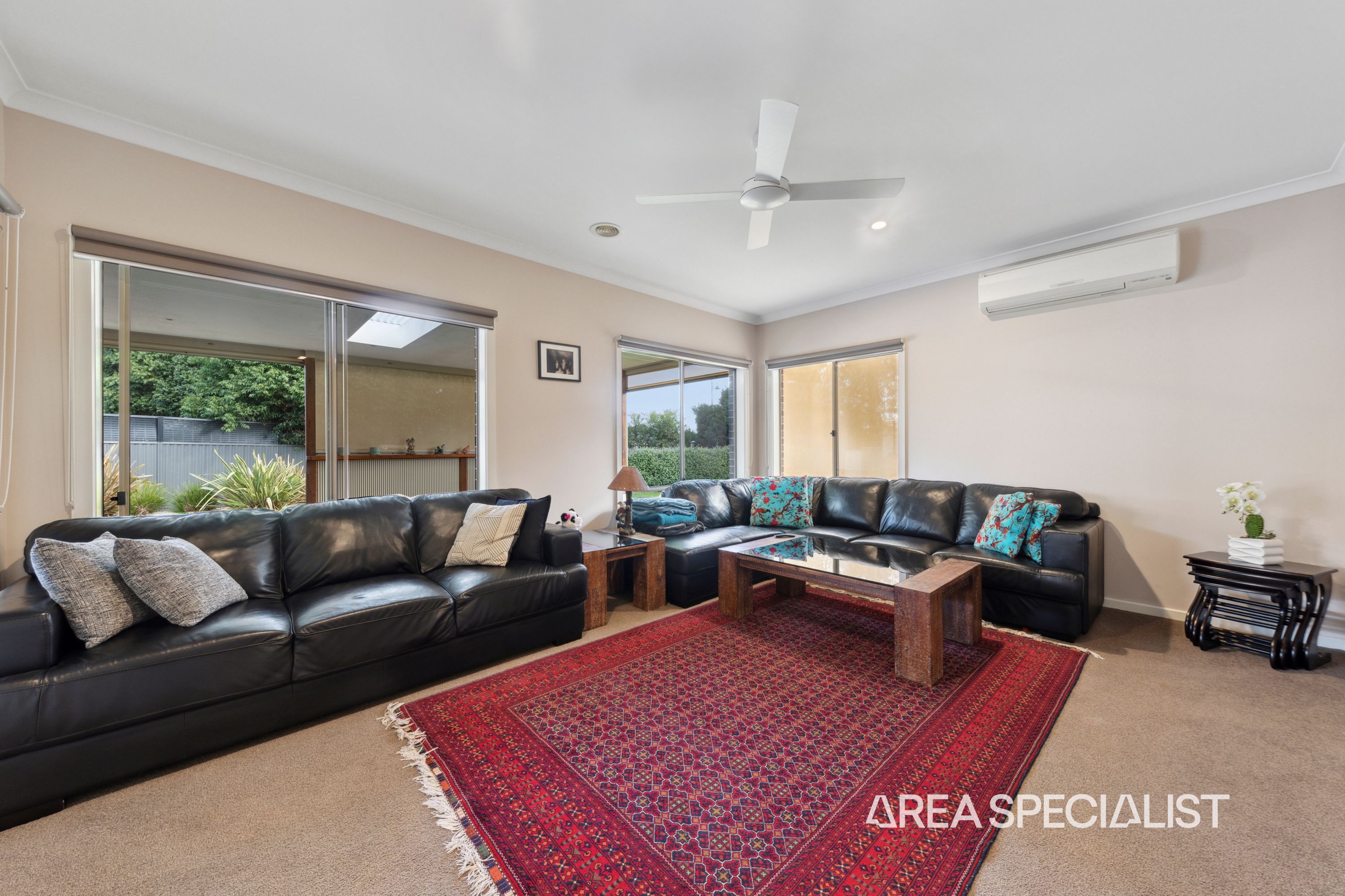 11 Delacour Crescent, Pakenham - Thumbnail 4