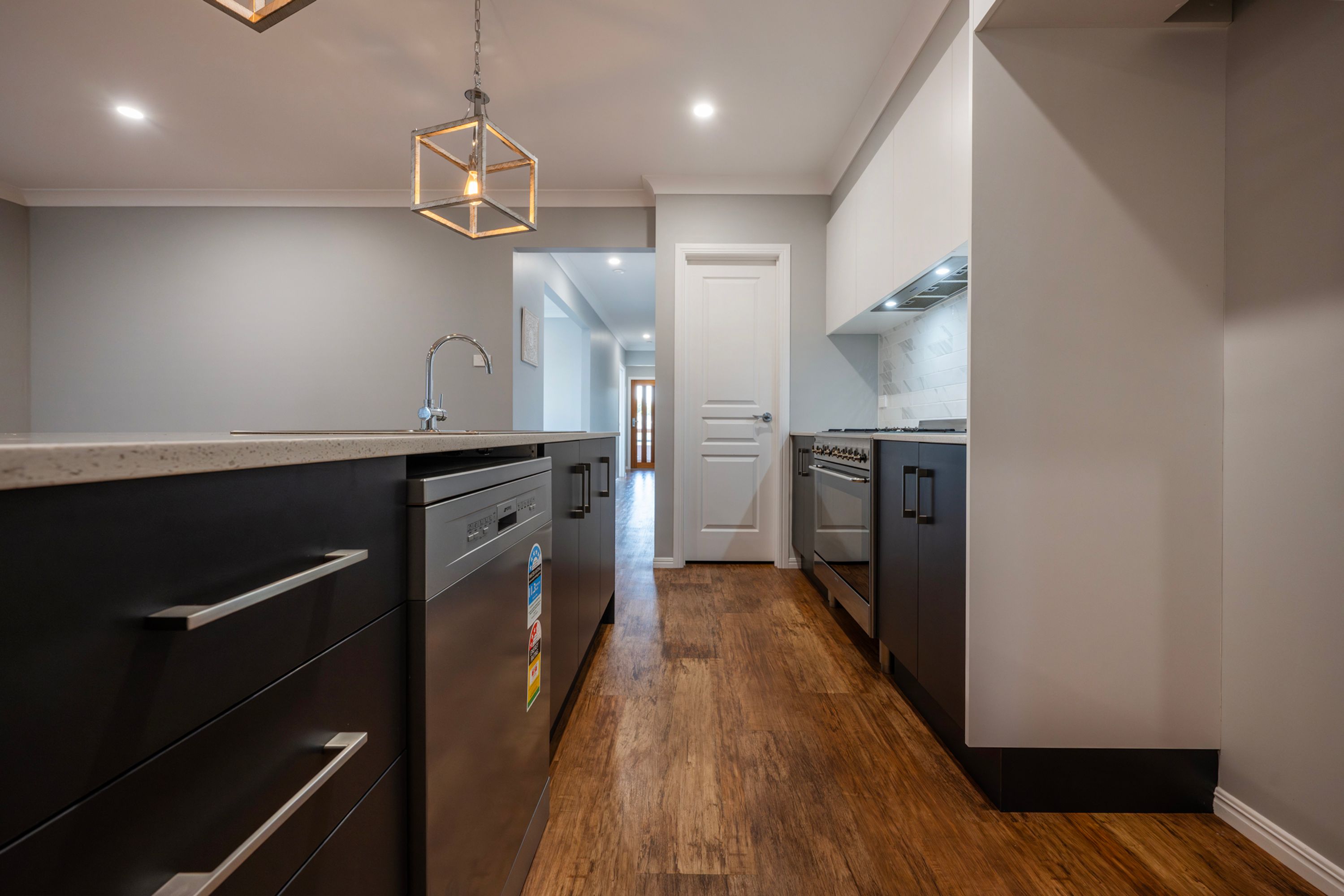 17 DOBELL COURT, Junction Hill - Thumbnail 5