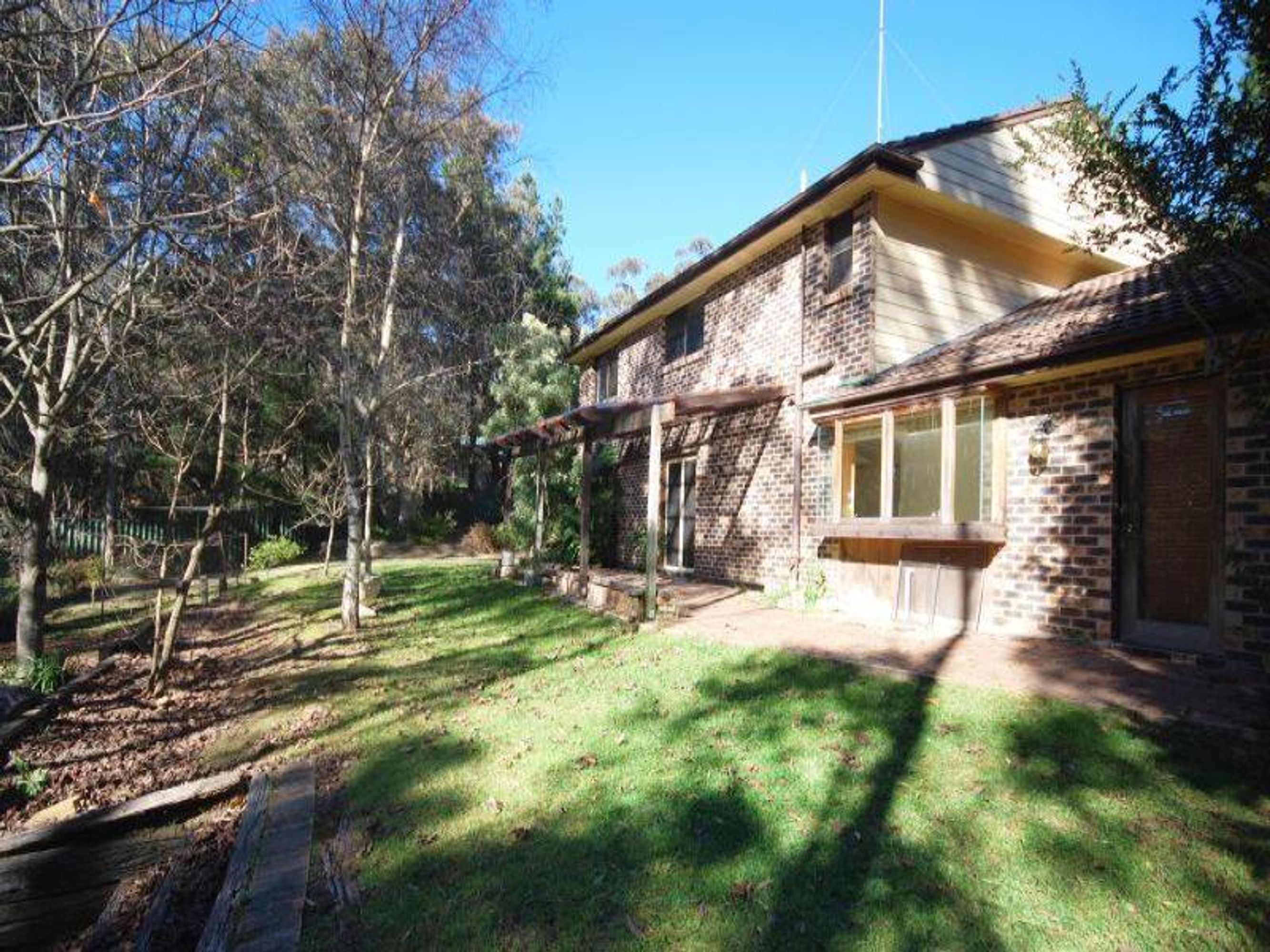 35 Nelson Rd, Katoomba - Thumbnail 2