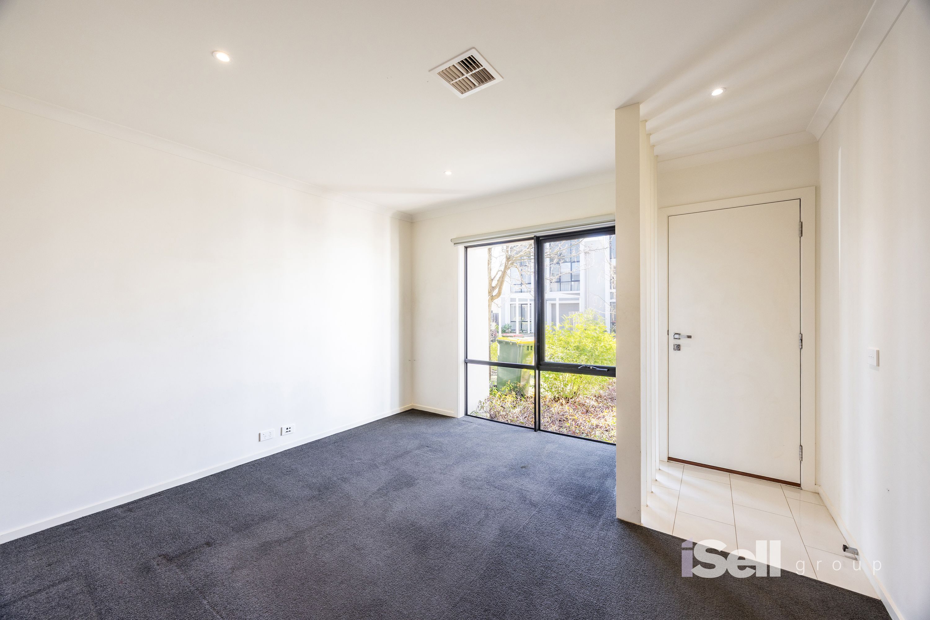 11 Talara Close, Springvale - Thumbnail 2