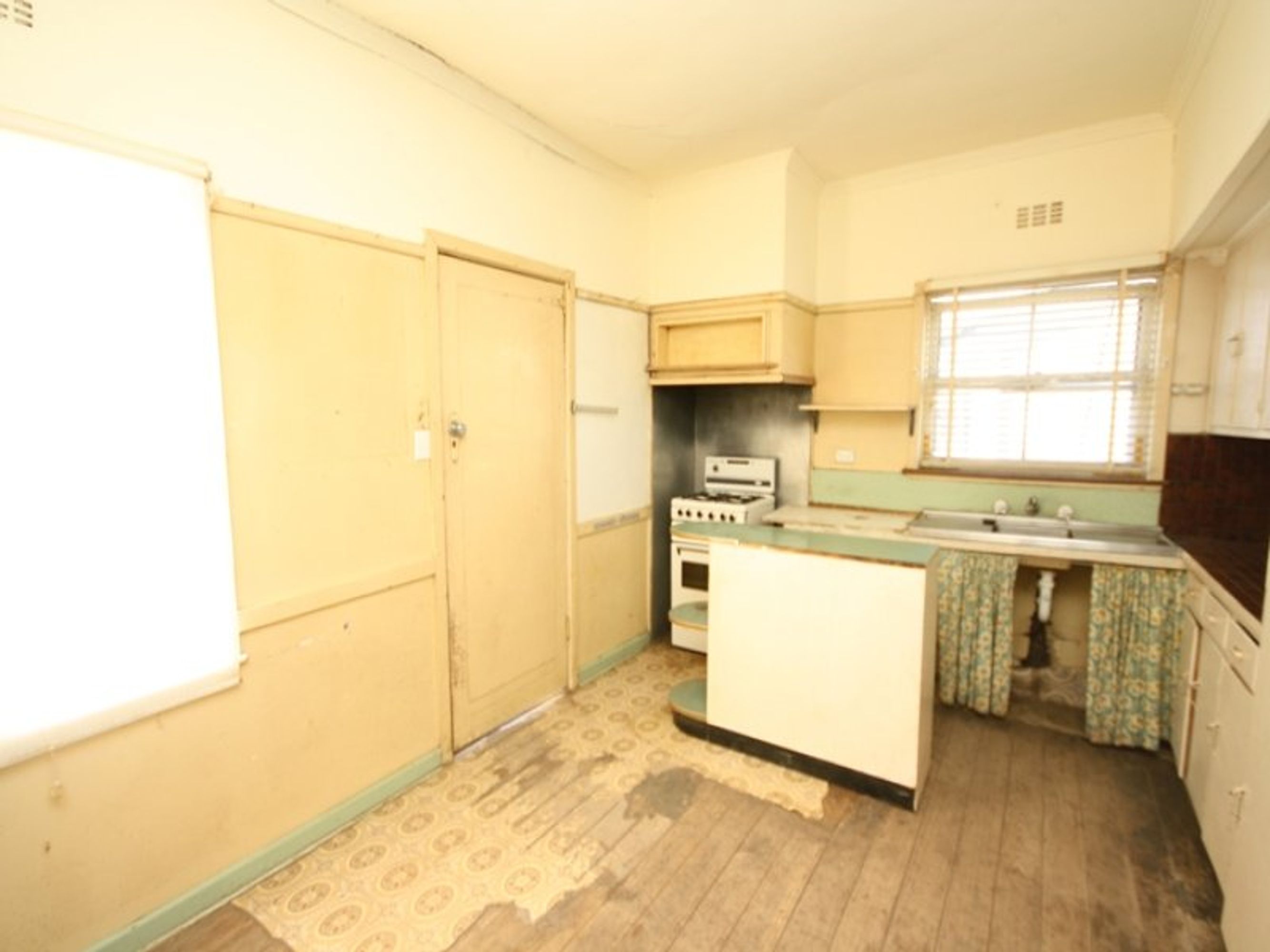 4 Philip Street, Horsham VIC 3400, Horsham - Thumbnail 5
