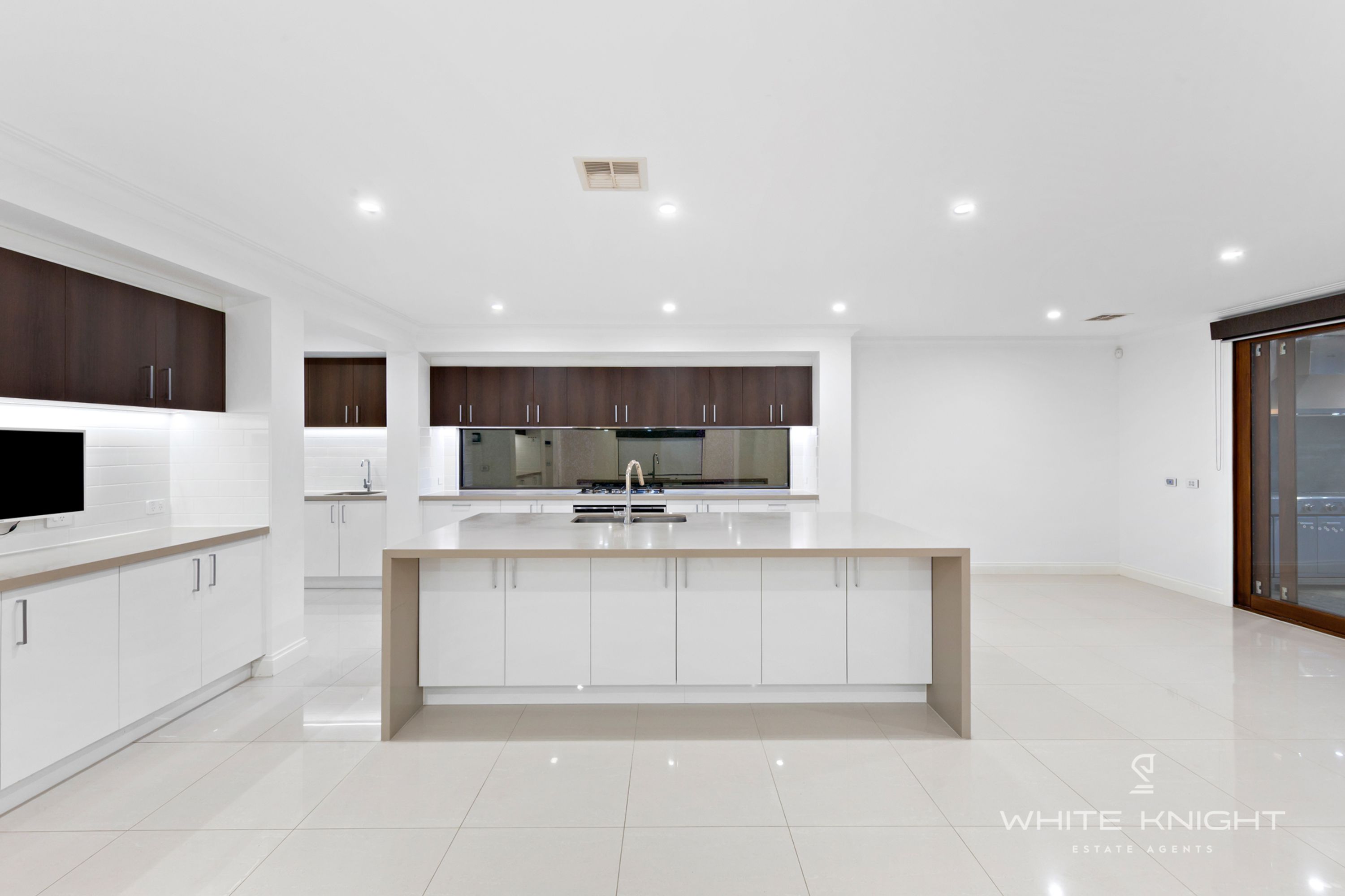 30 Royale Drive, Fraser Rise VIC 3336, Fraser Rise - Thumbnail 5