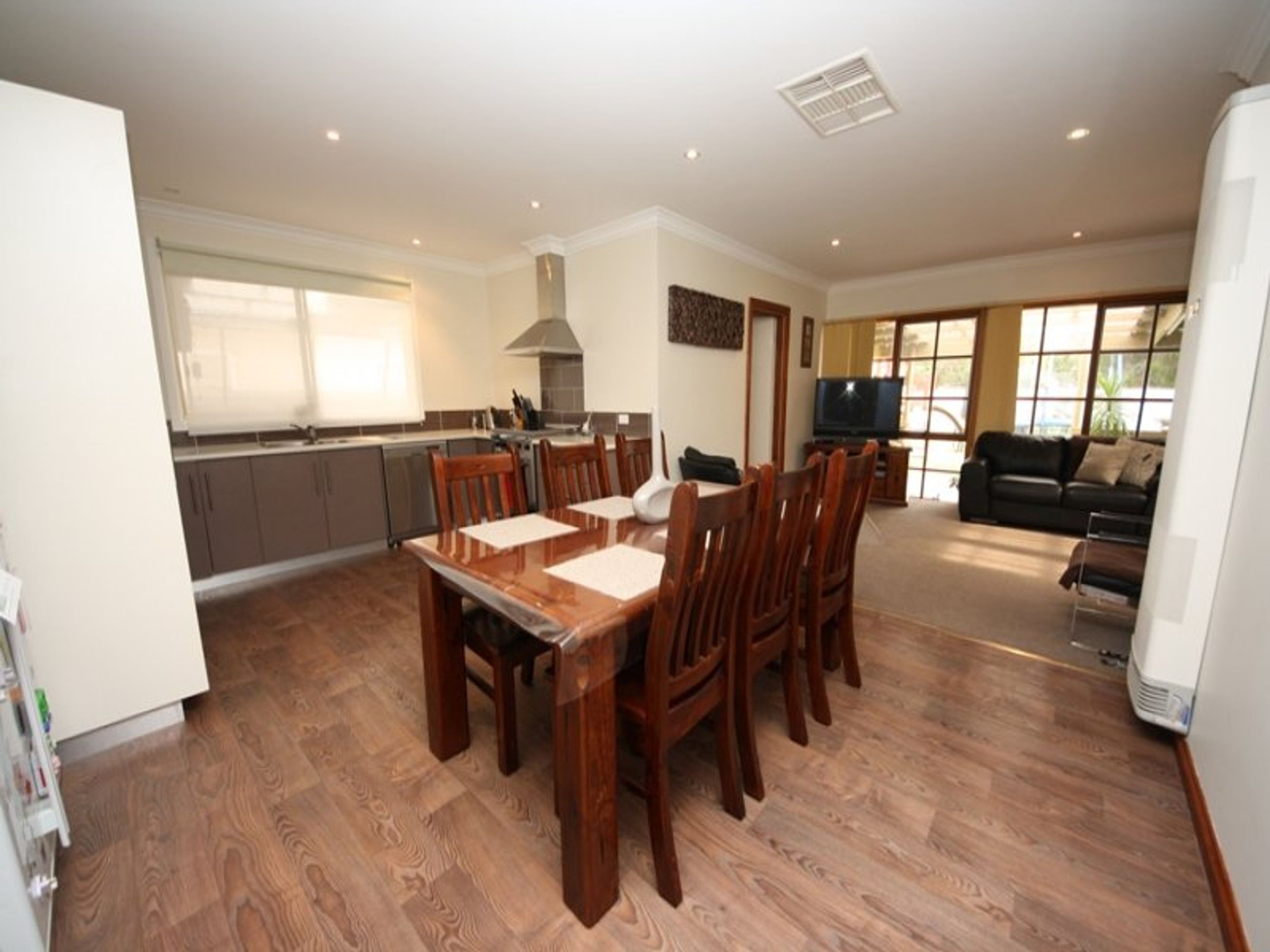 4 Centenary Avenue, Horsham VIC 3400, Horsham - Thumbnail 8