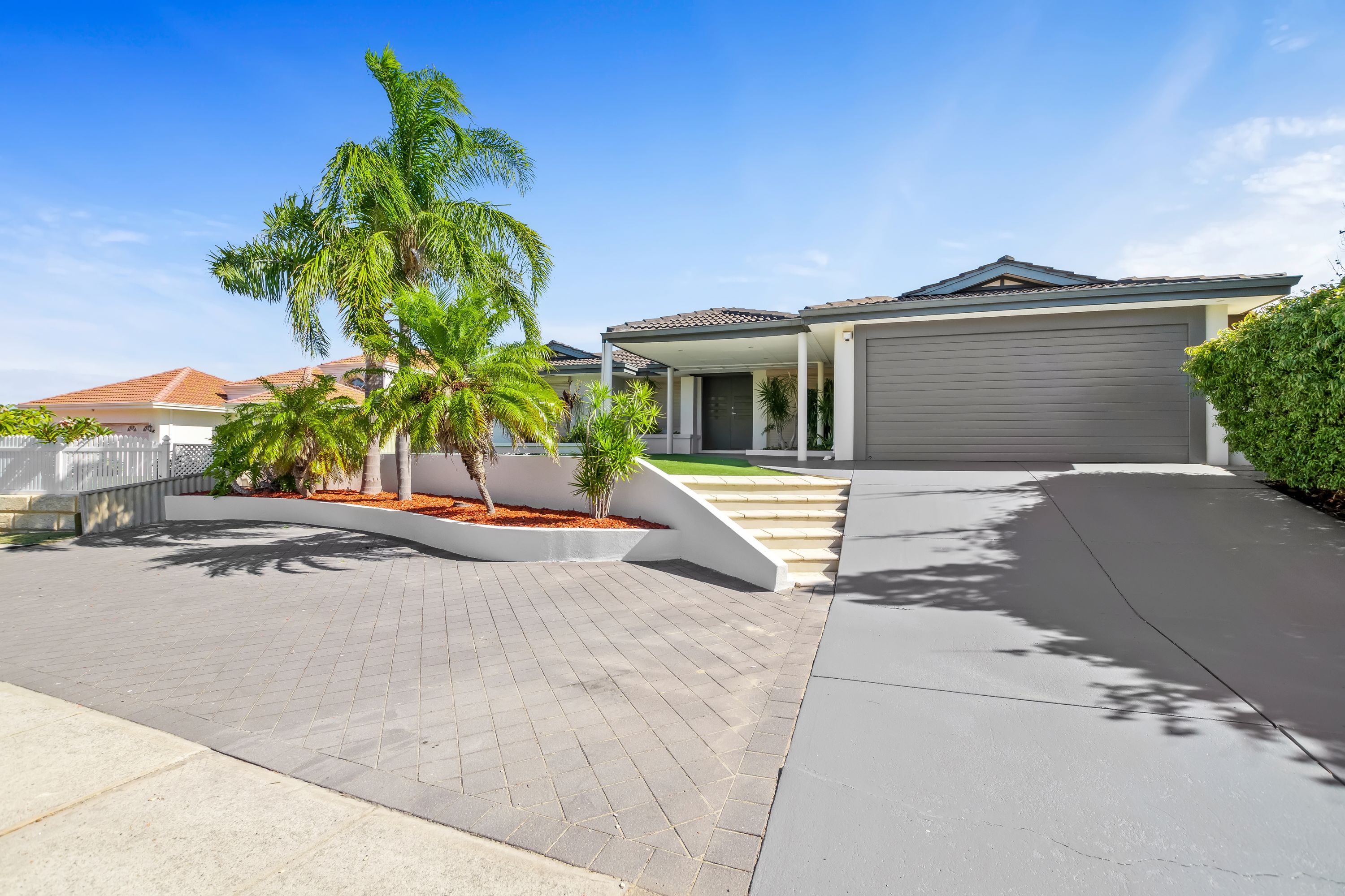 60 Fairway Circle, Connolly - Thumbnail 4