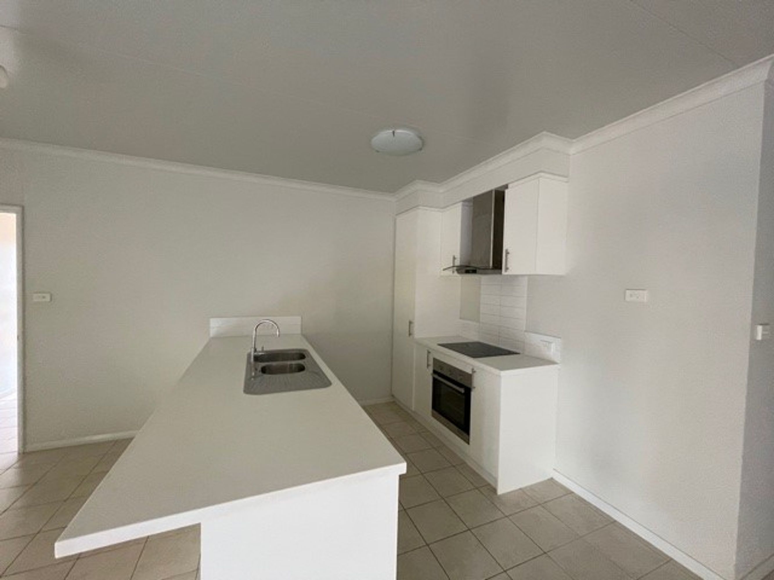 10 Hibiscus Way, Newman, Newman - Thumbnail 3
