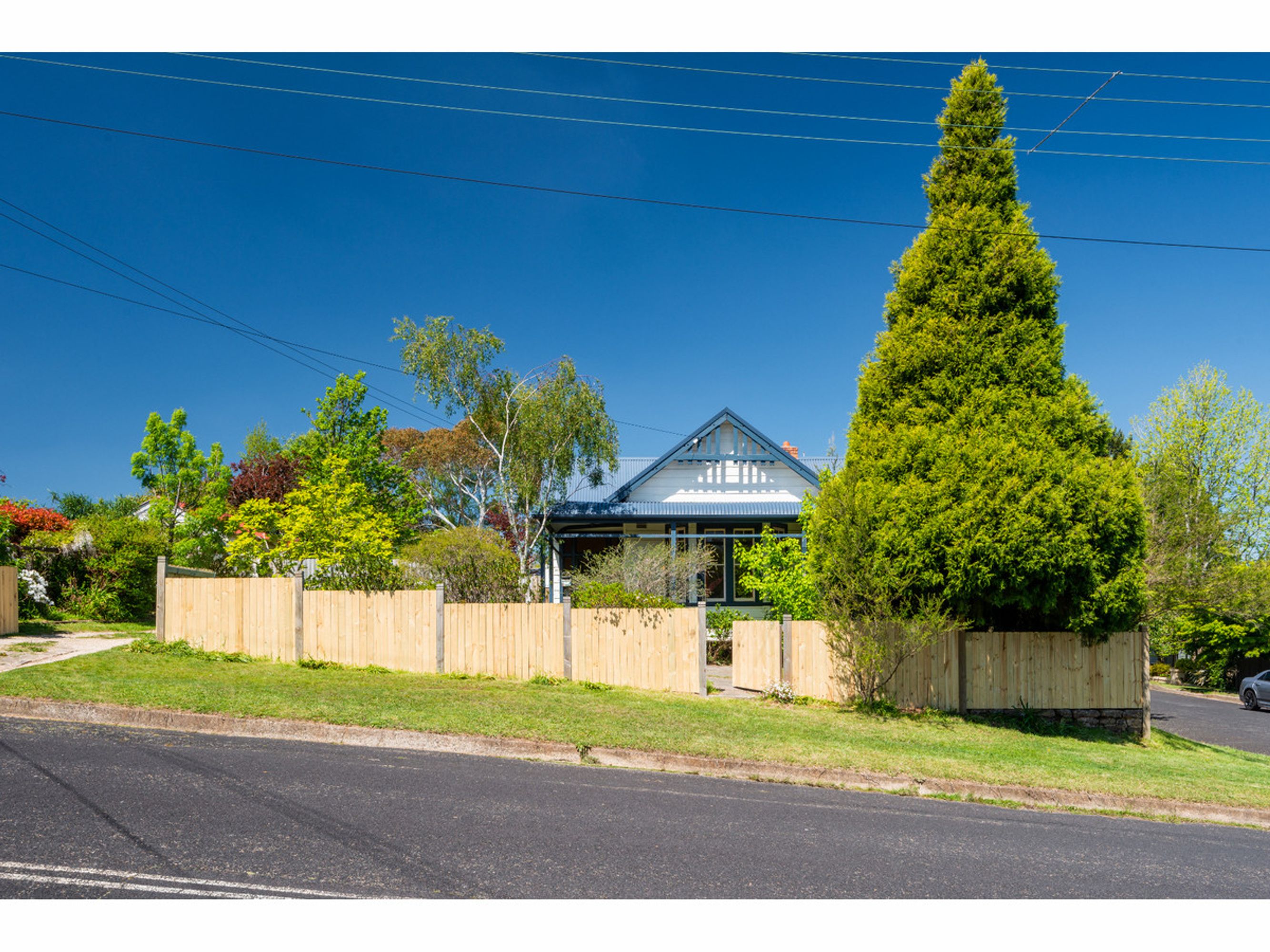 13 Wilson Street, Katoomba - Thumbnail 2
