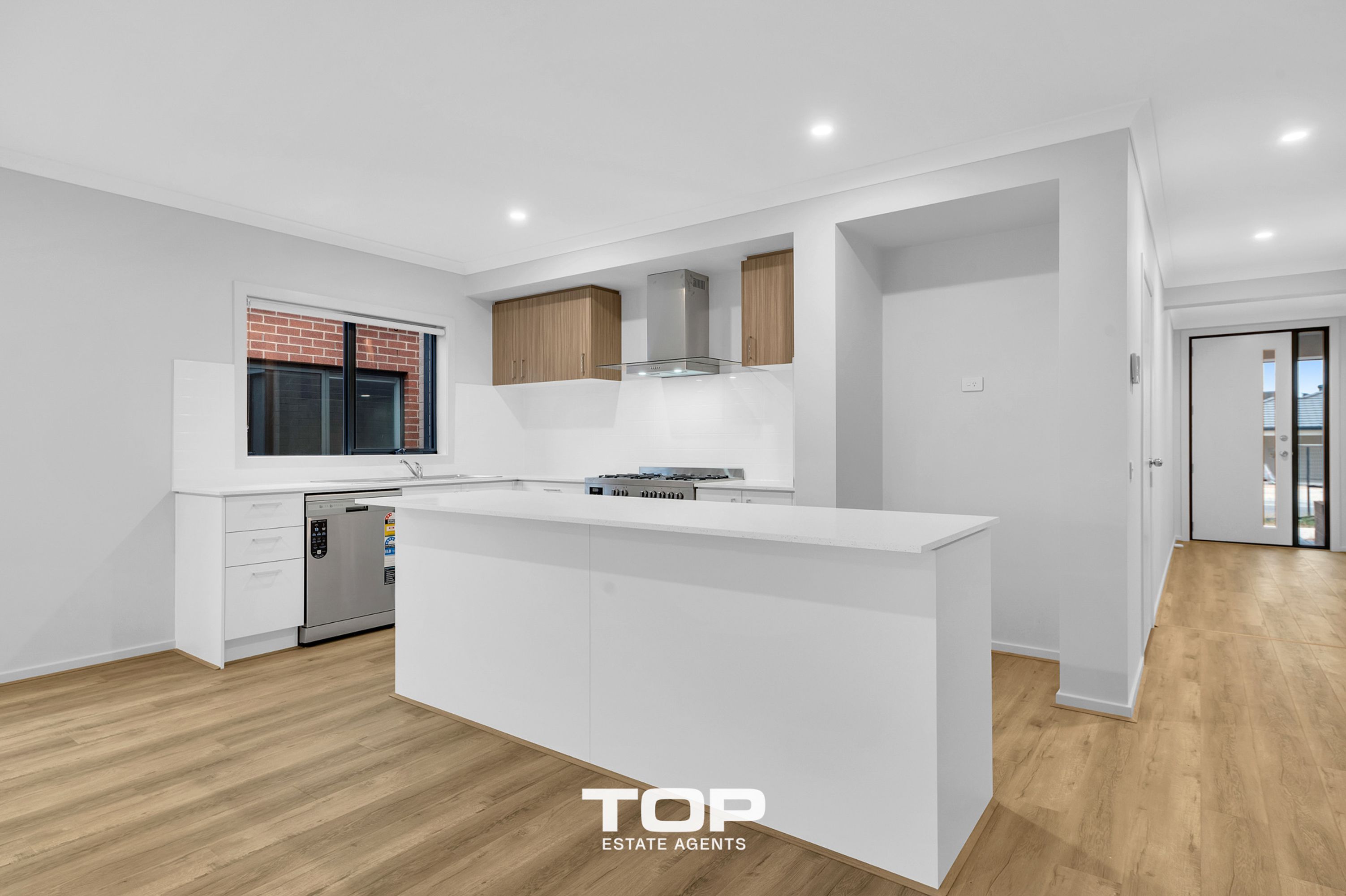 605 Heather Grove, Clyde North - Thumbnail 7