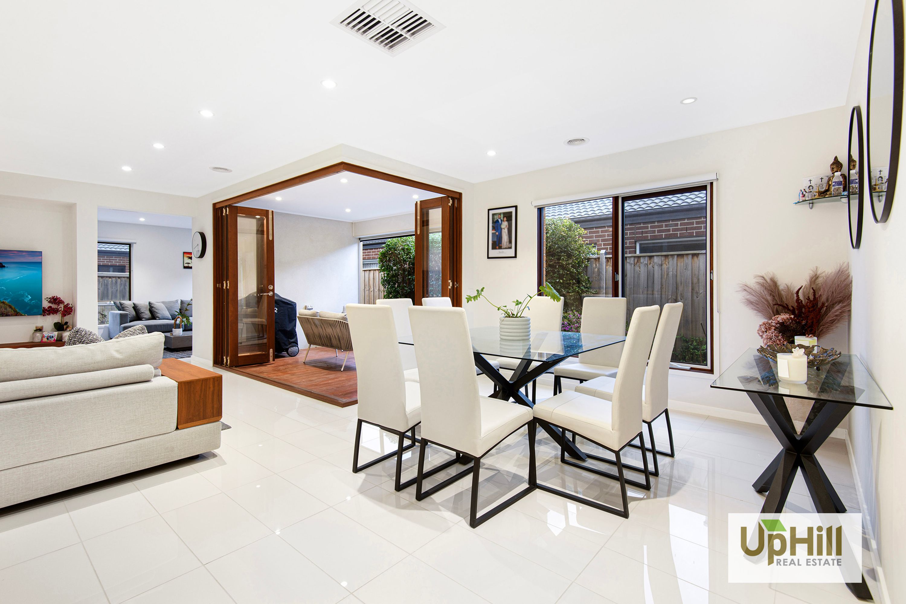 40 Shulze Drive, Clyde North - Thumbnail 7
