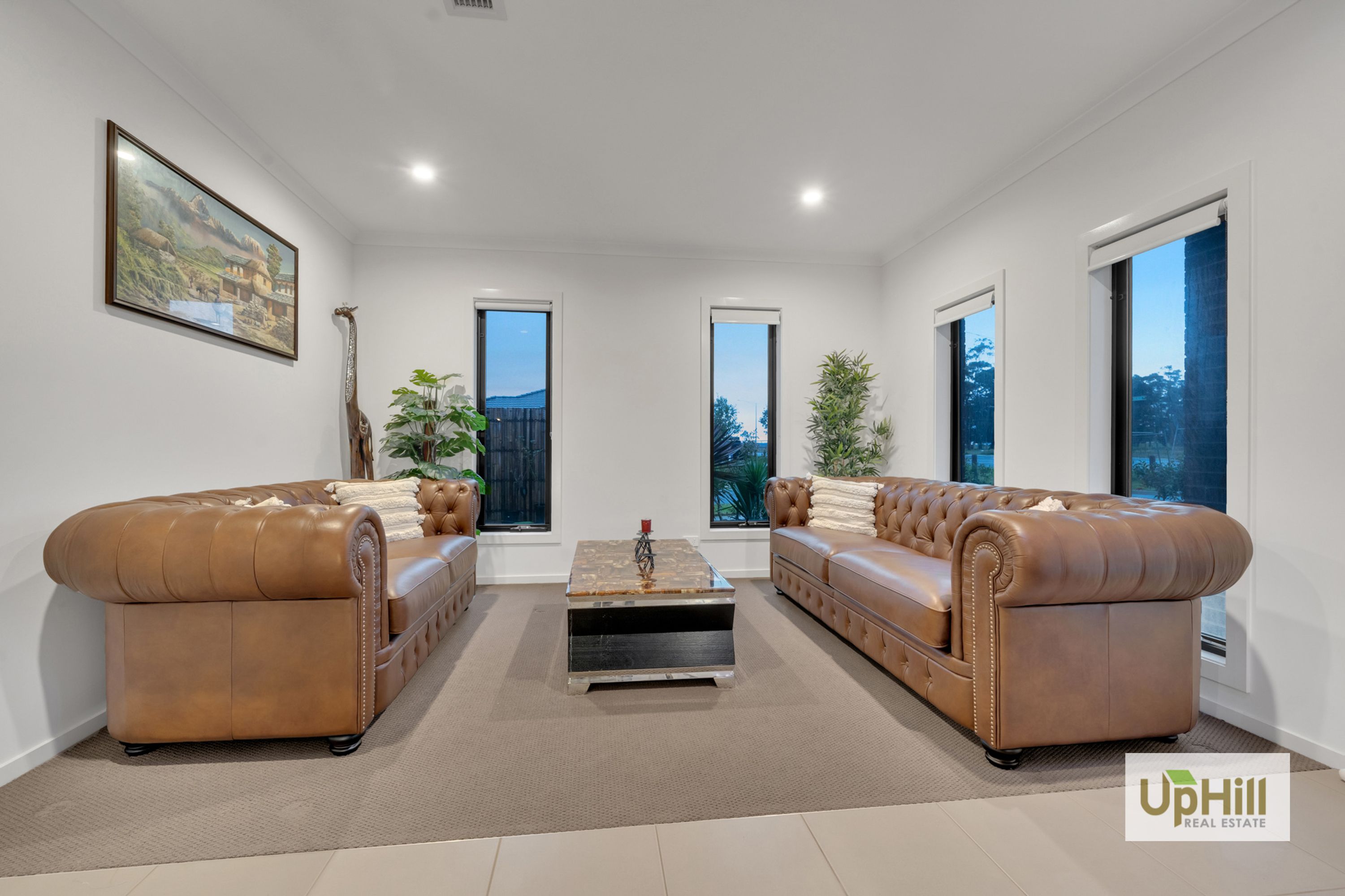 2 Girona Drive, Clyde North - Thumbnail 3
