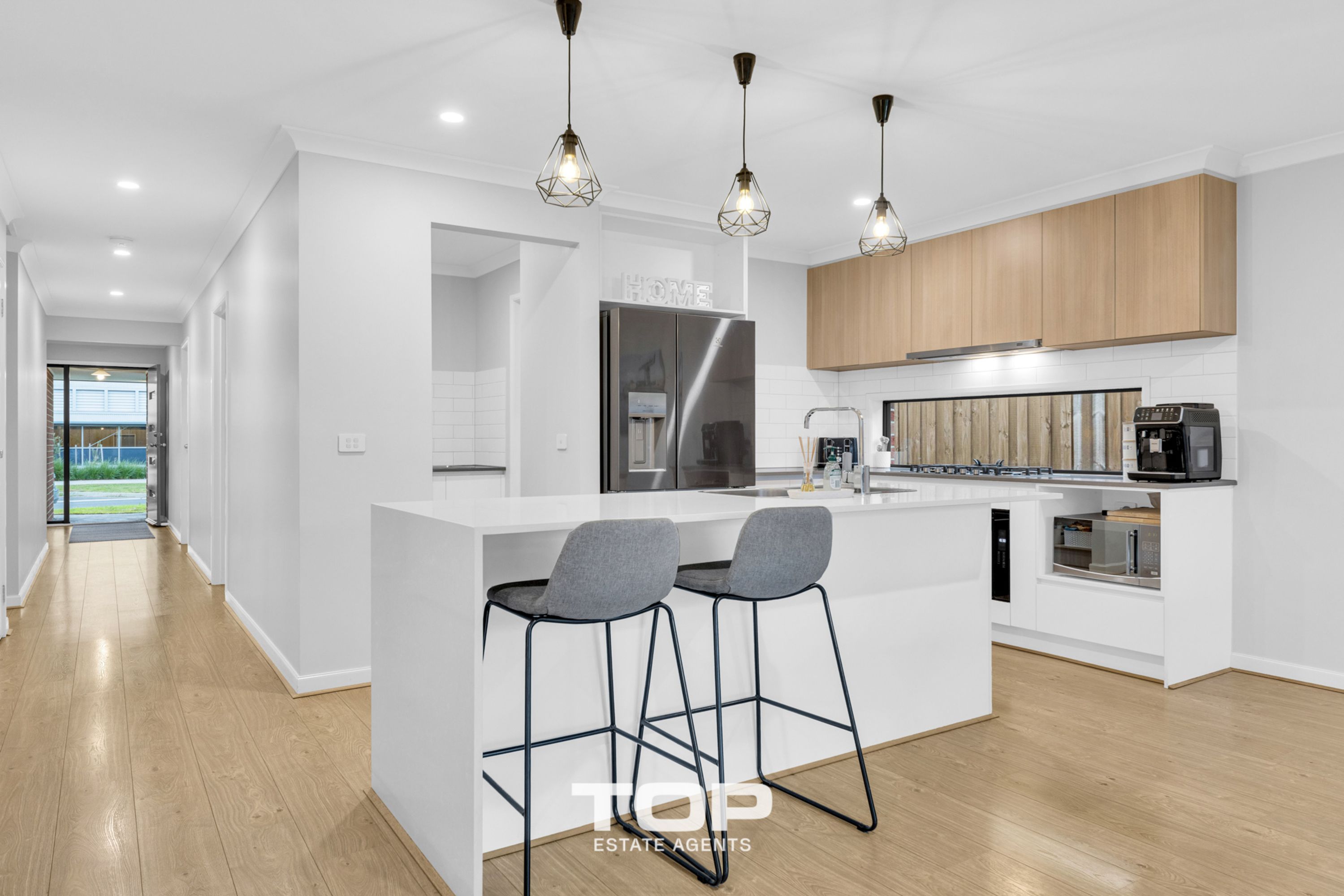 36 Welsummer Drive, Clyde North - Thumbnail 5