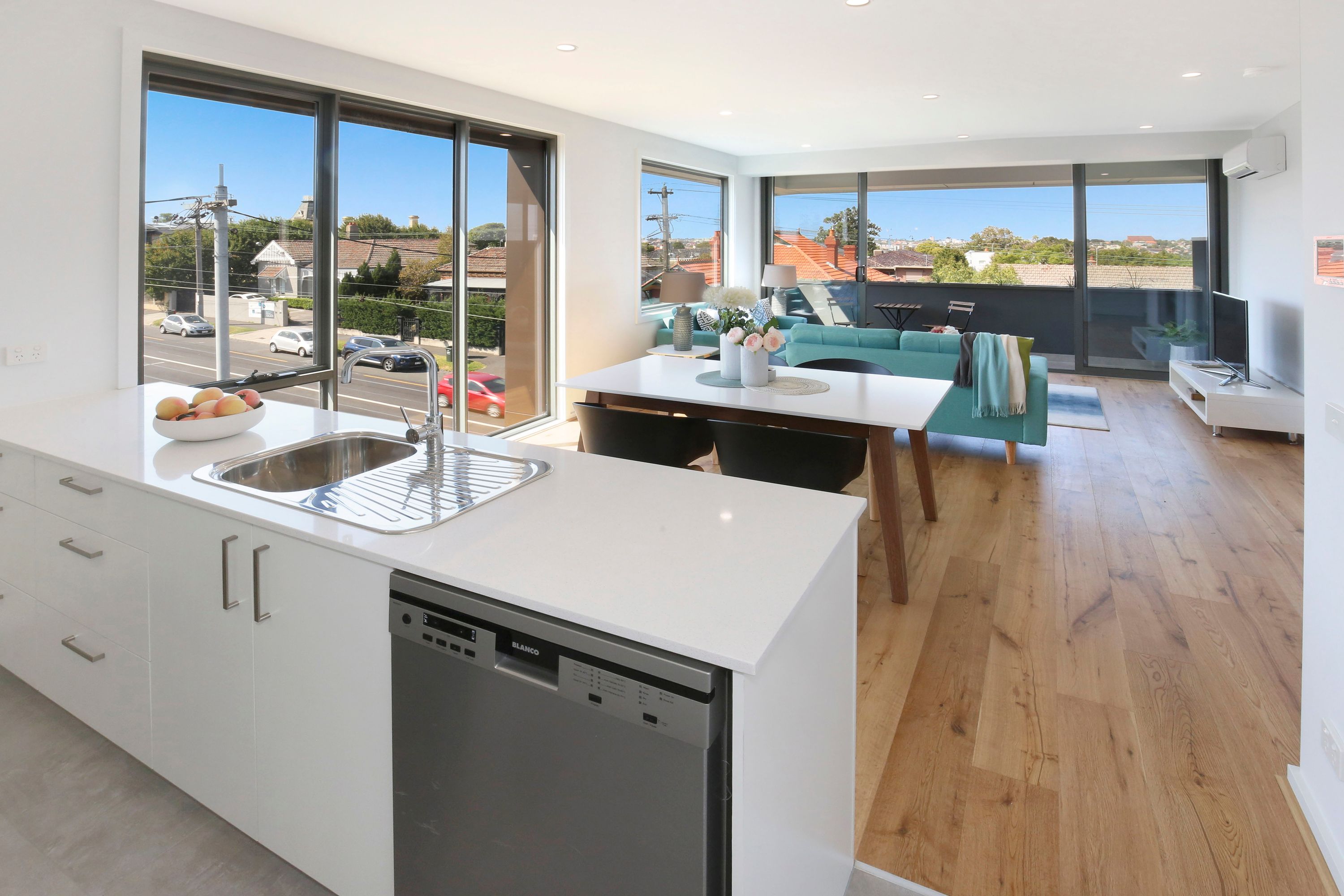 30 Lethbridge Street, Moonee Ponds - Thumbnail 2