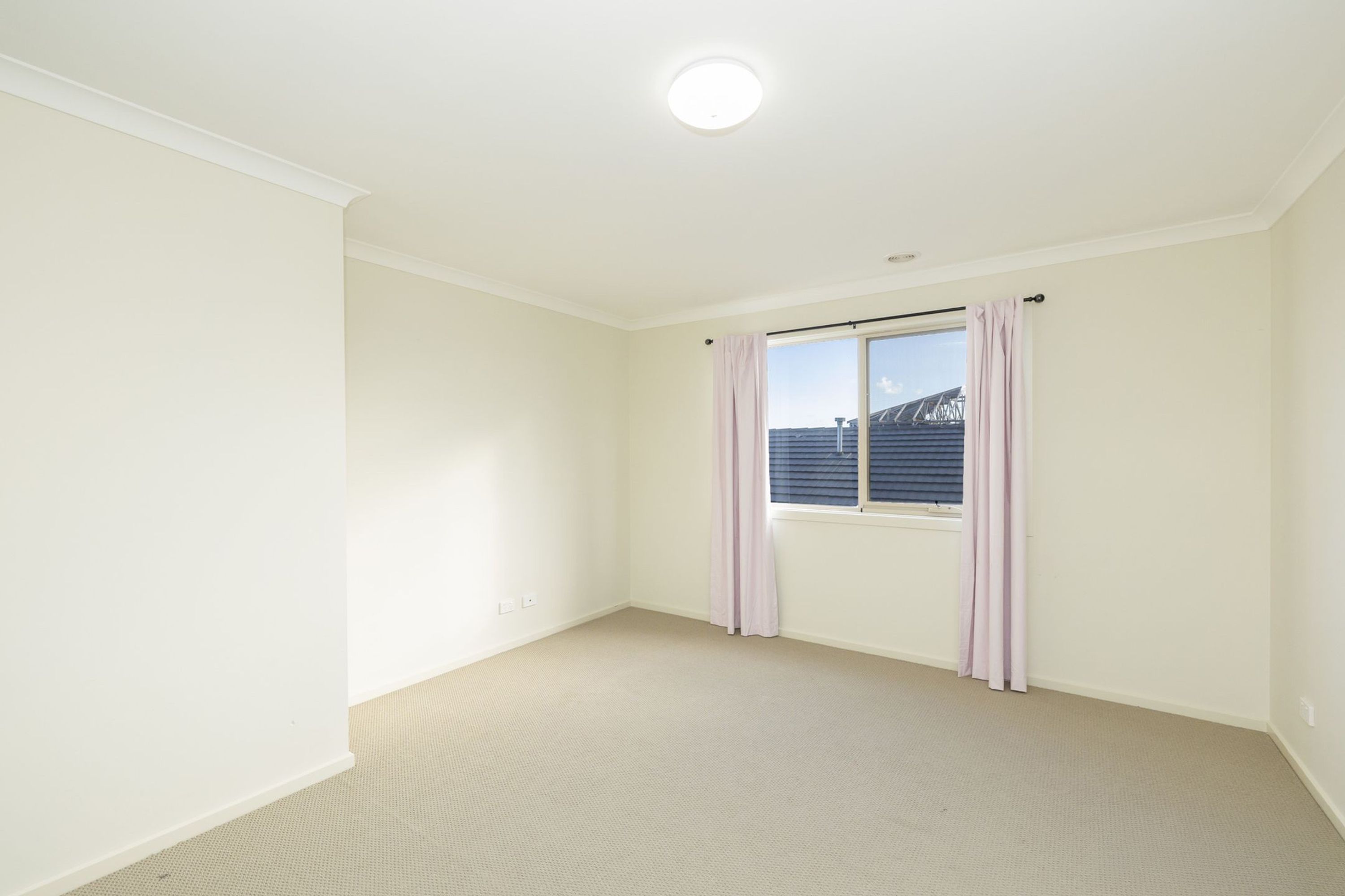 8 Golden Banksia Drive, Officer - Thumbnail 8