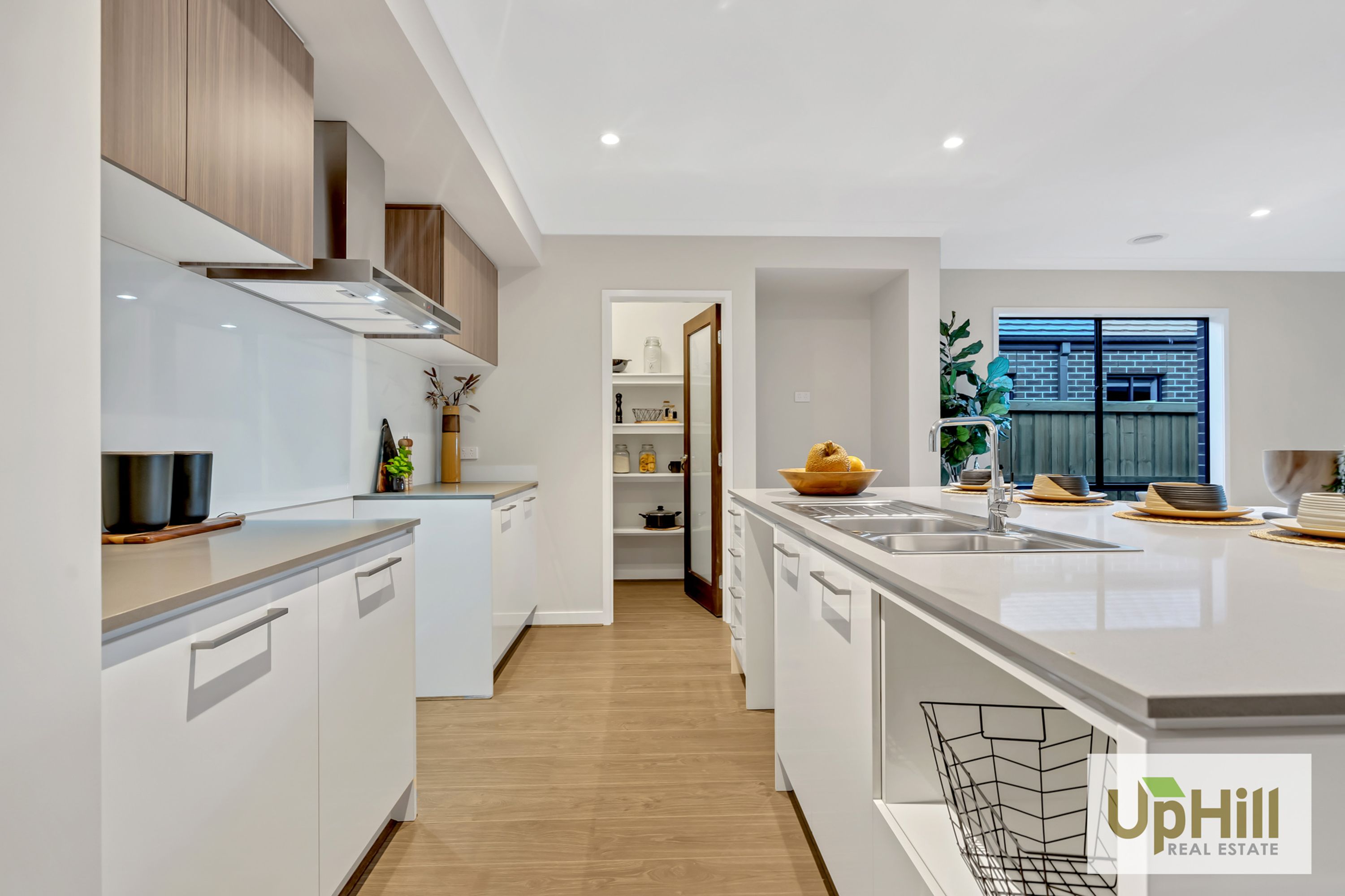 29 Cavern Boulevard, Clyde North - Thumbnail 5