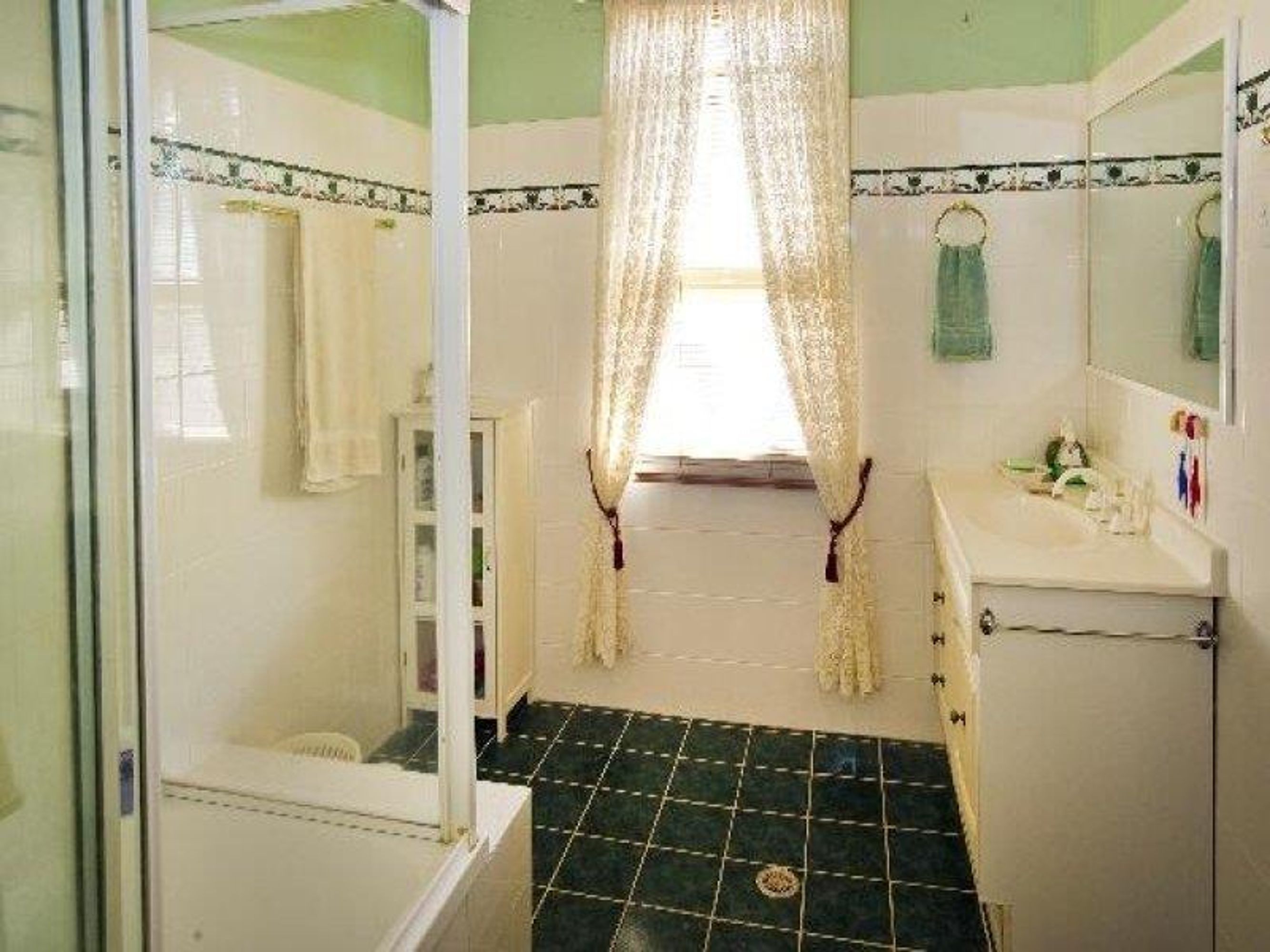 352 Powell Street, Grafton - Thumbnail 5