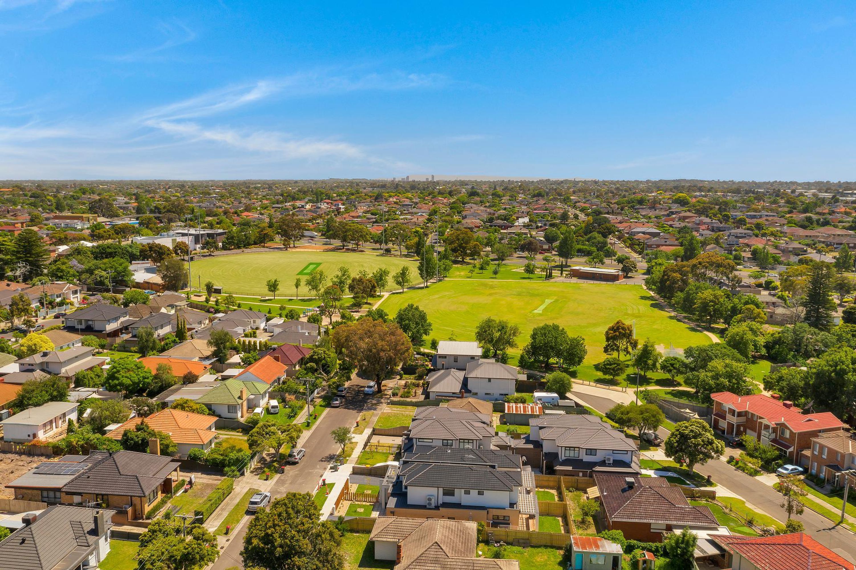 8B Coane Street, Oakleigh East - Thumbnail 2