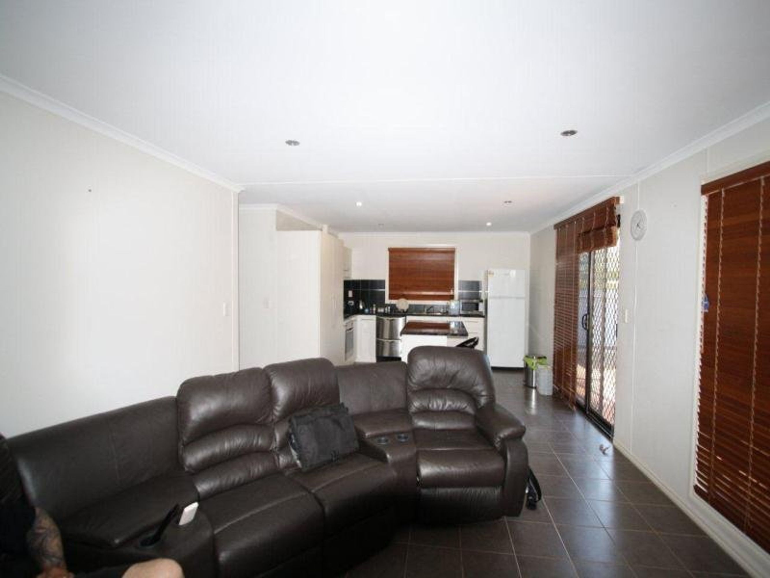 6 Traine Crescent, South Hedland, South Hedland - Thumbnail 5