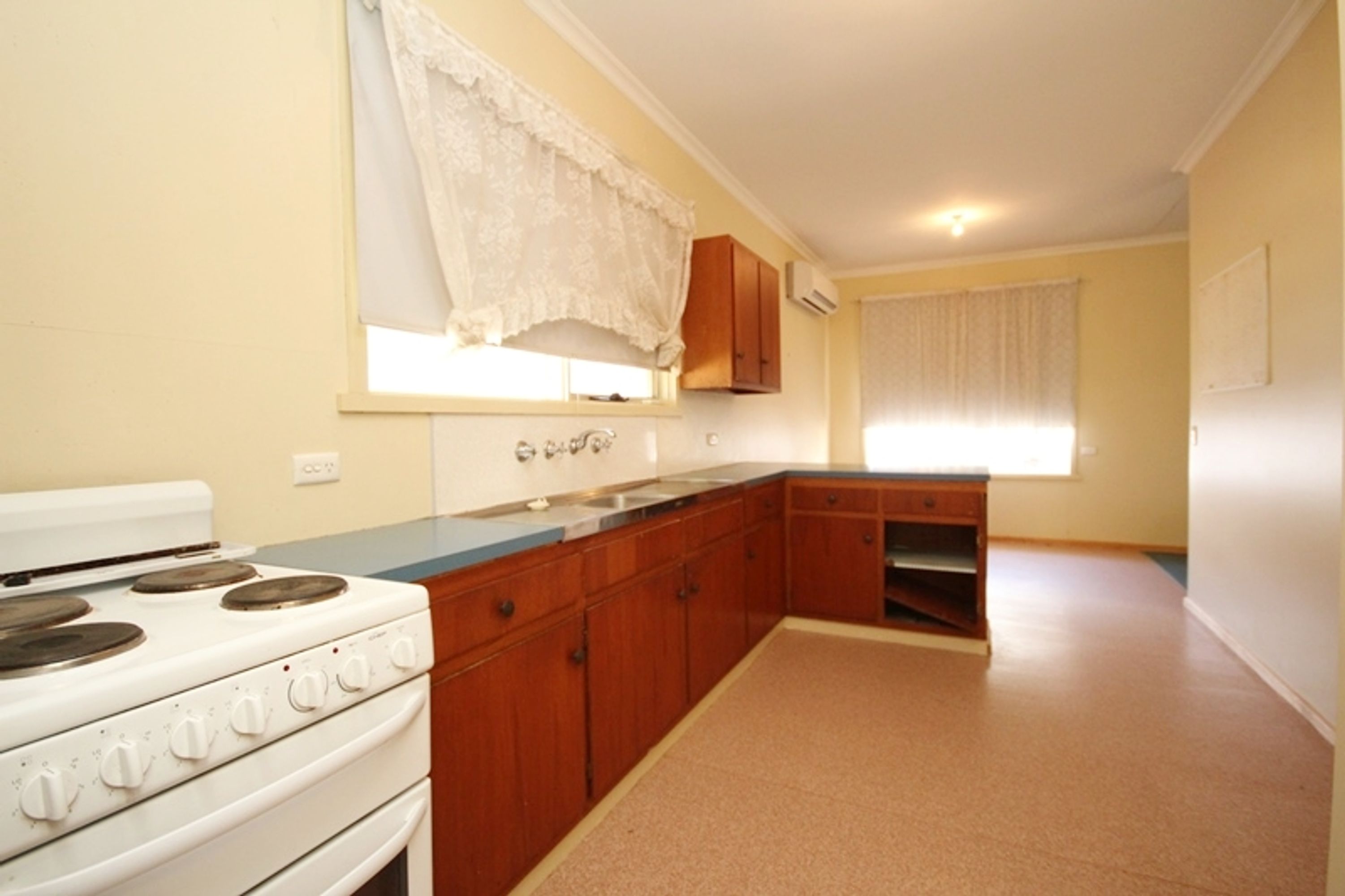 61 Ellerman Street, Dimboola VIC 3414, Dimboola - Thumbnail 6