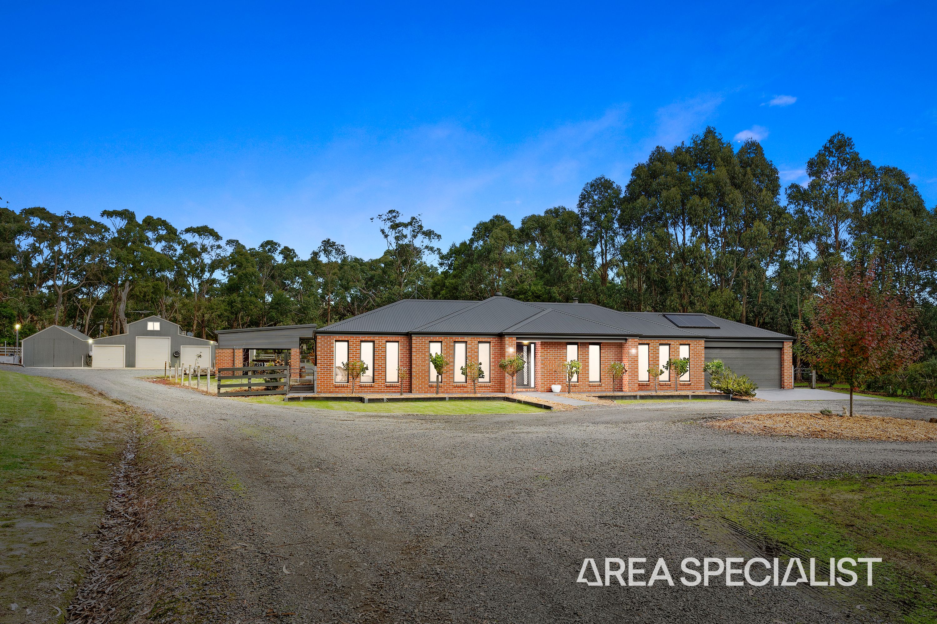 40 Follett Drive, Nyora - Thumbnail 2