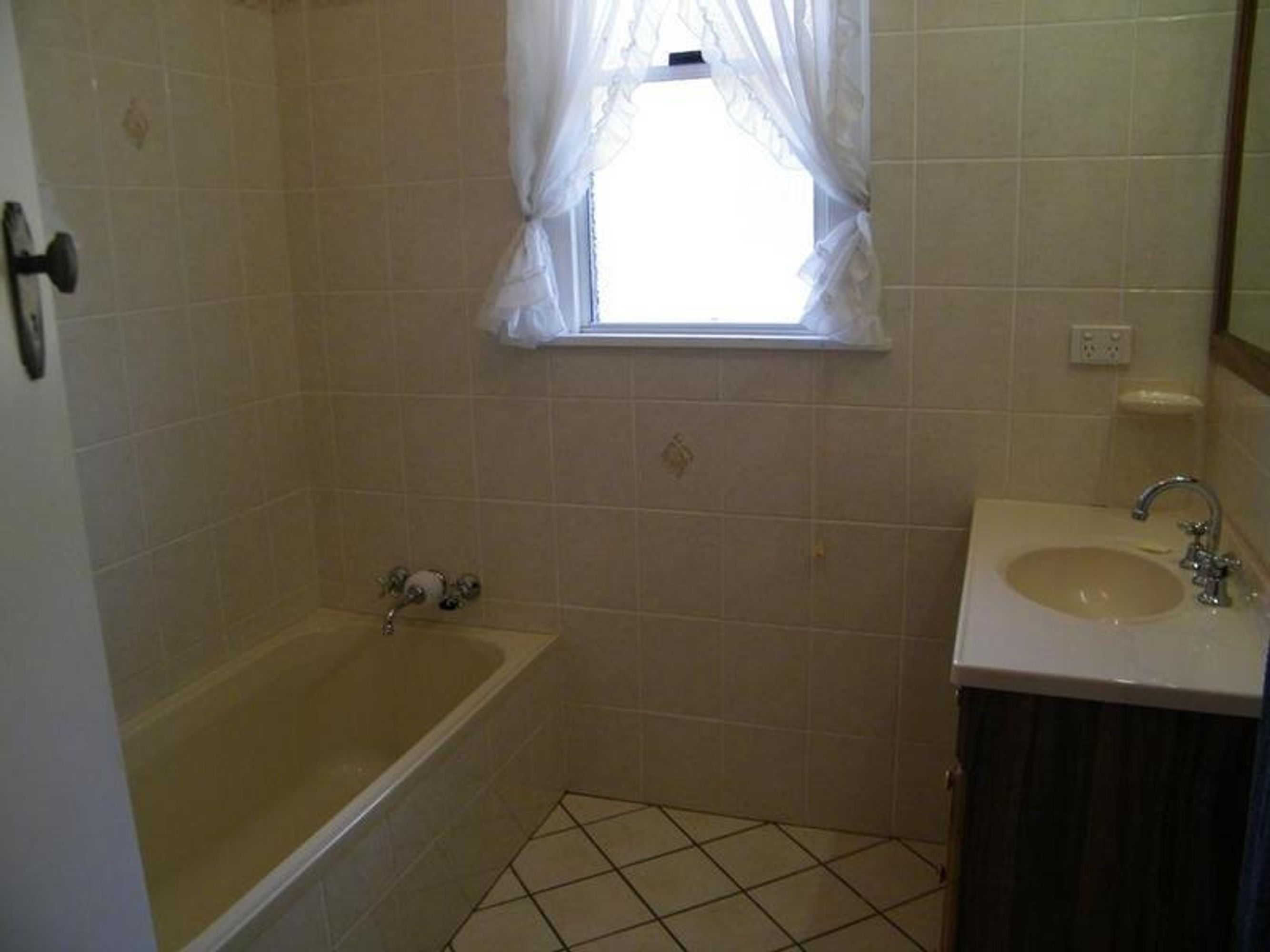 309 Oliver Street, Grafton - Thumbnail 7