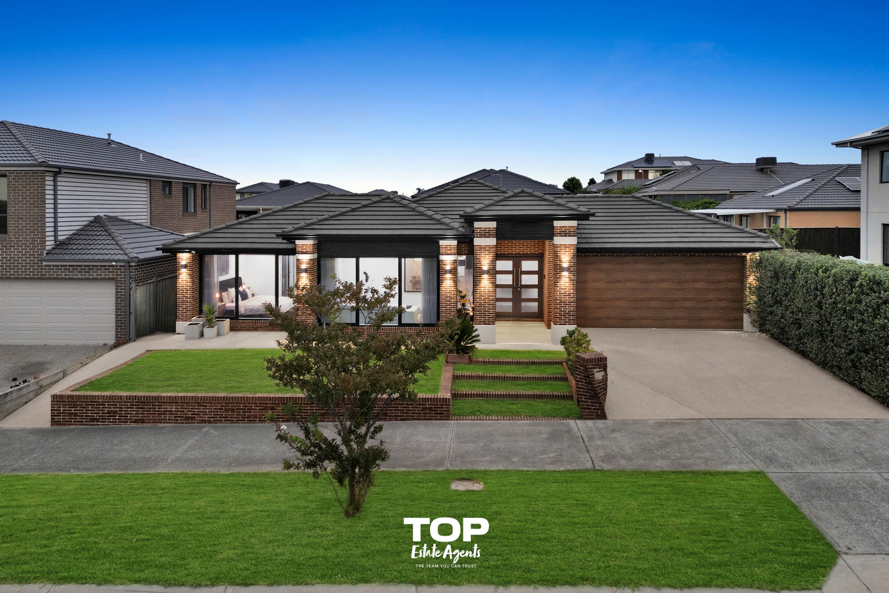 17 Craddock Drive, Clyde North - Thumbnail 2
