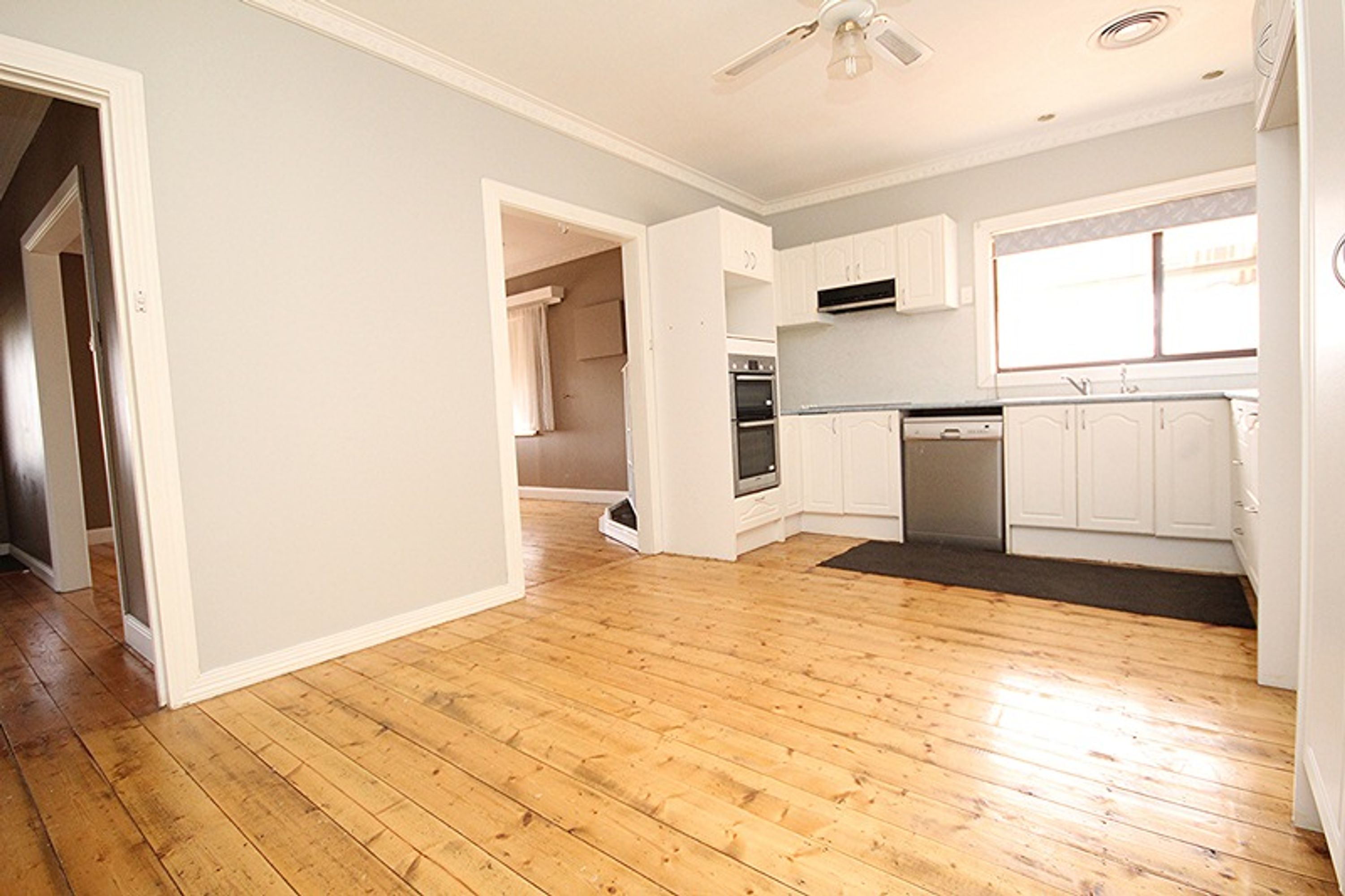 34 Queen Street, Nhill VIC 3418, Nhill - Thumbnail 3