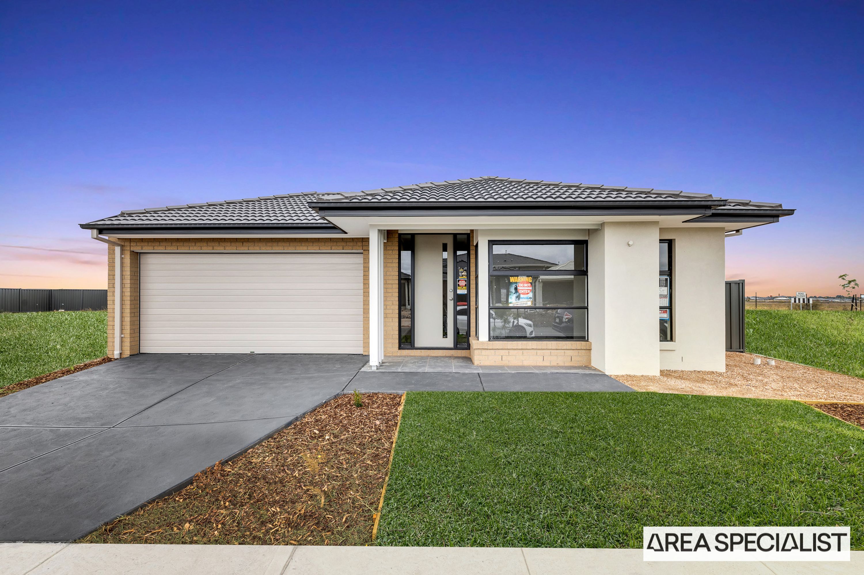 4 Benson Drive, Werribee