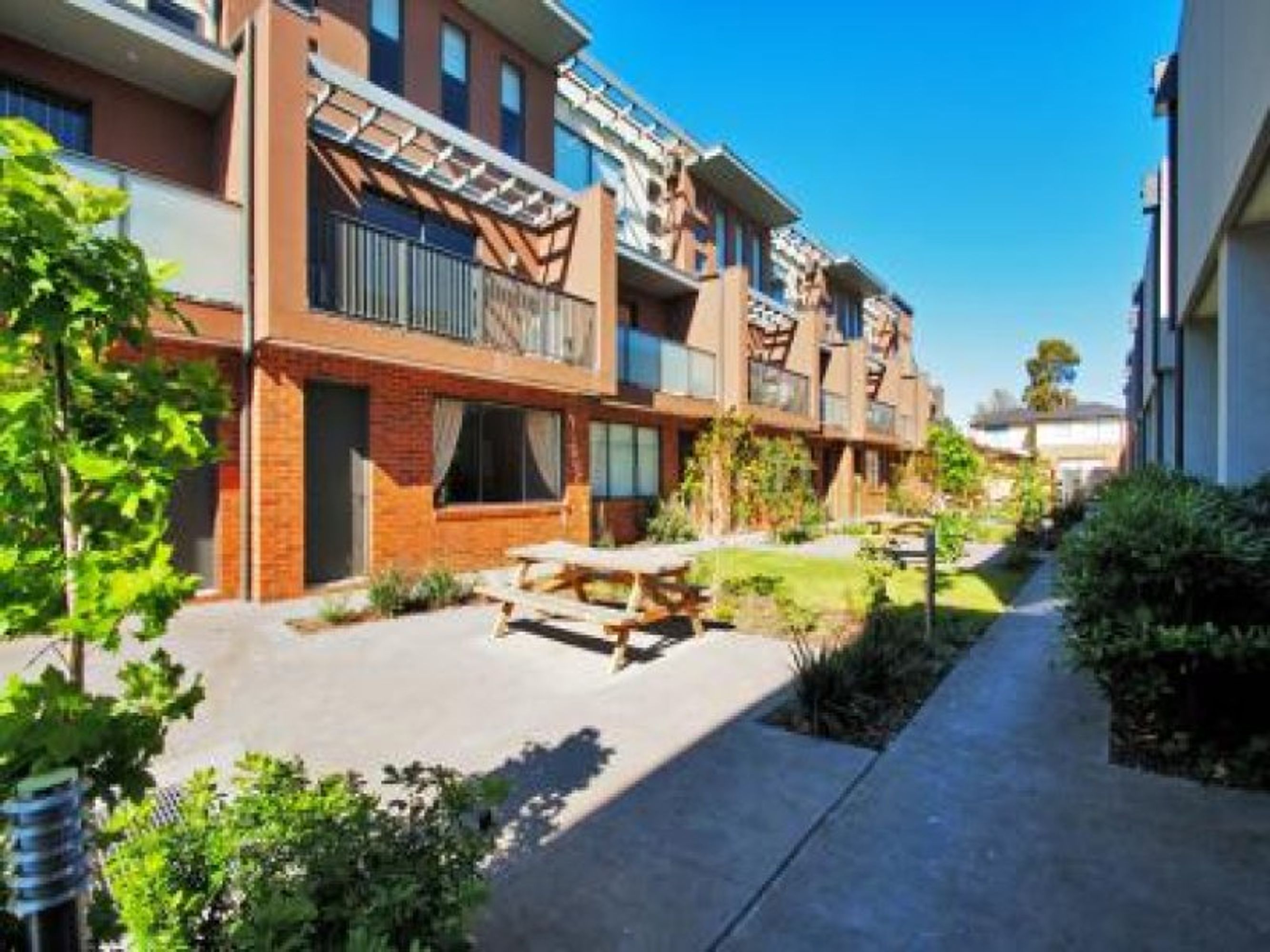 40/85C Clyde Street, Thornbury - Thumbnail 2