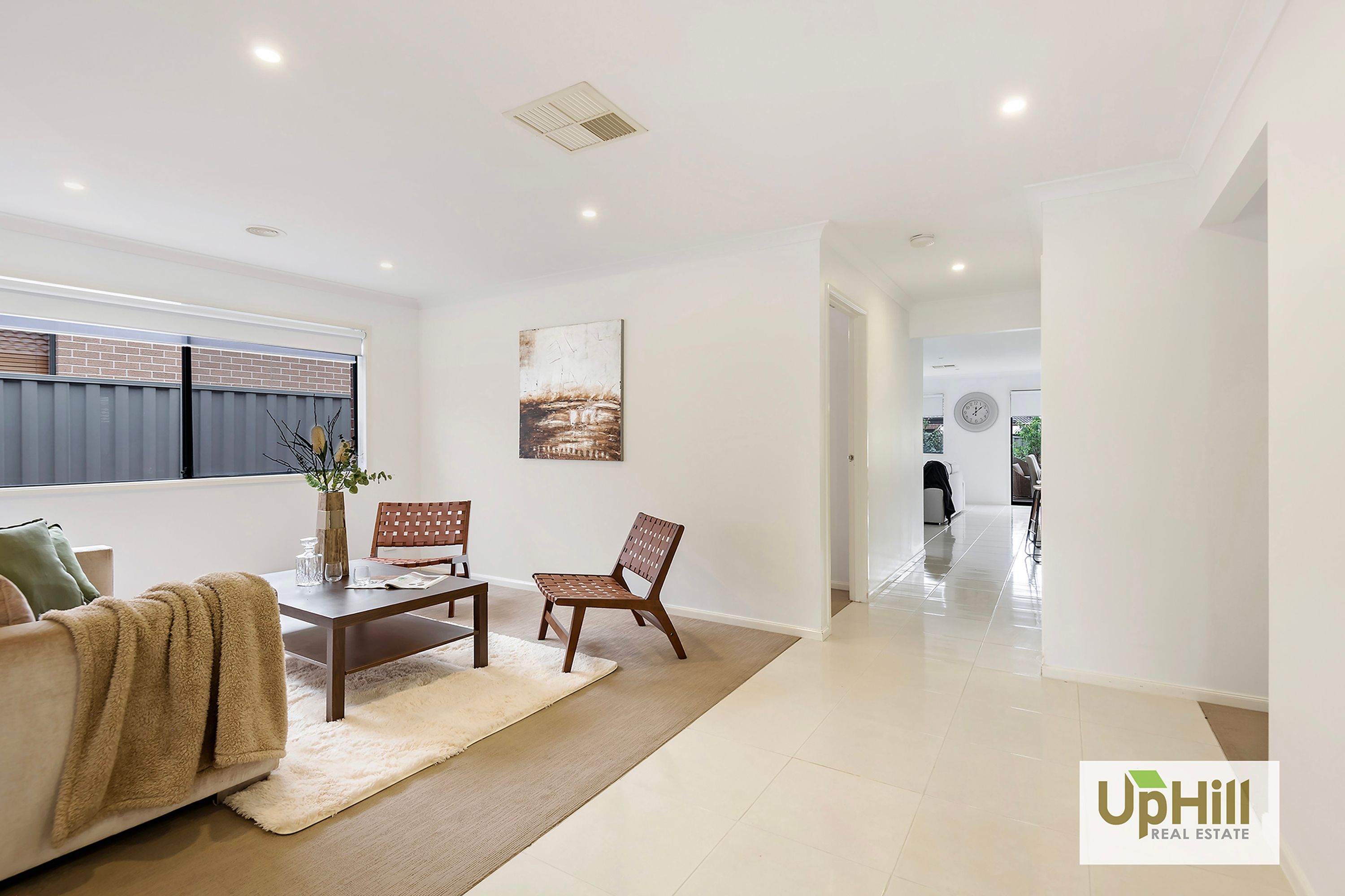 12 BARTER CRESCENT, Cranbourne East - Thumbnail 7