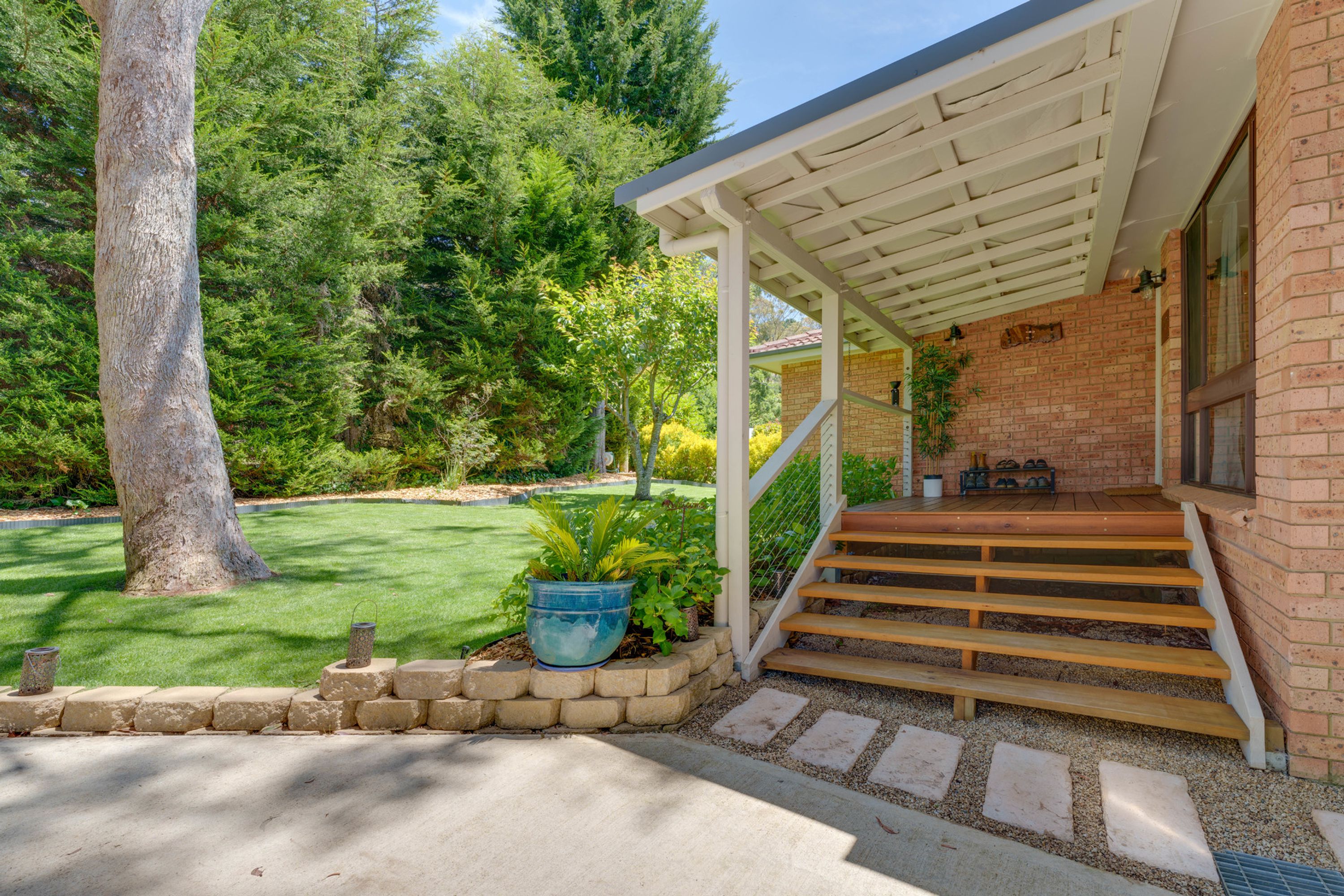 27 Third Avenue, Katoomba - Thumbnail 2