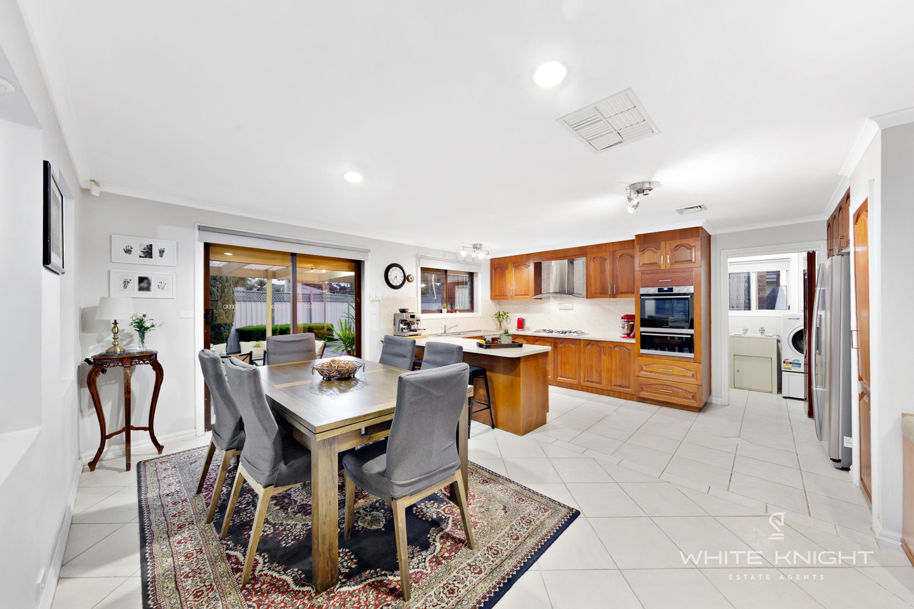 22 Revell Crescent, St Albans VIC 3021, St Albans - Thumbnail 5