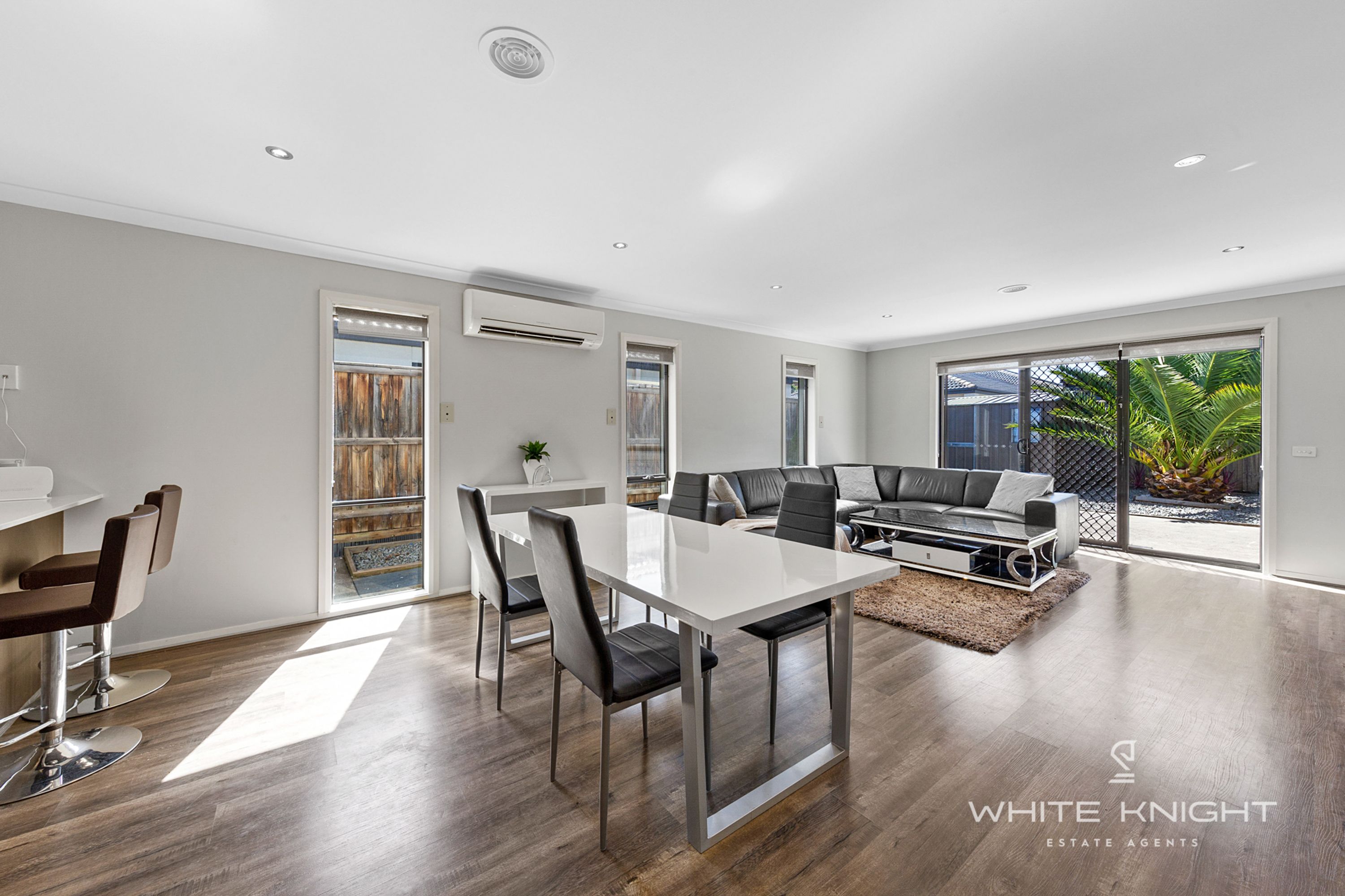 12 Regent Close, Burnside Heights VIC 3023, Burnside Heights - Thumbnail 5