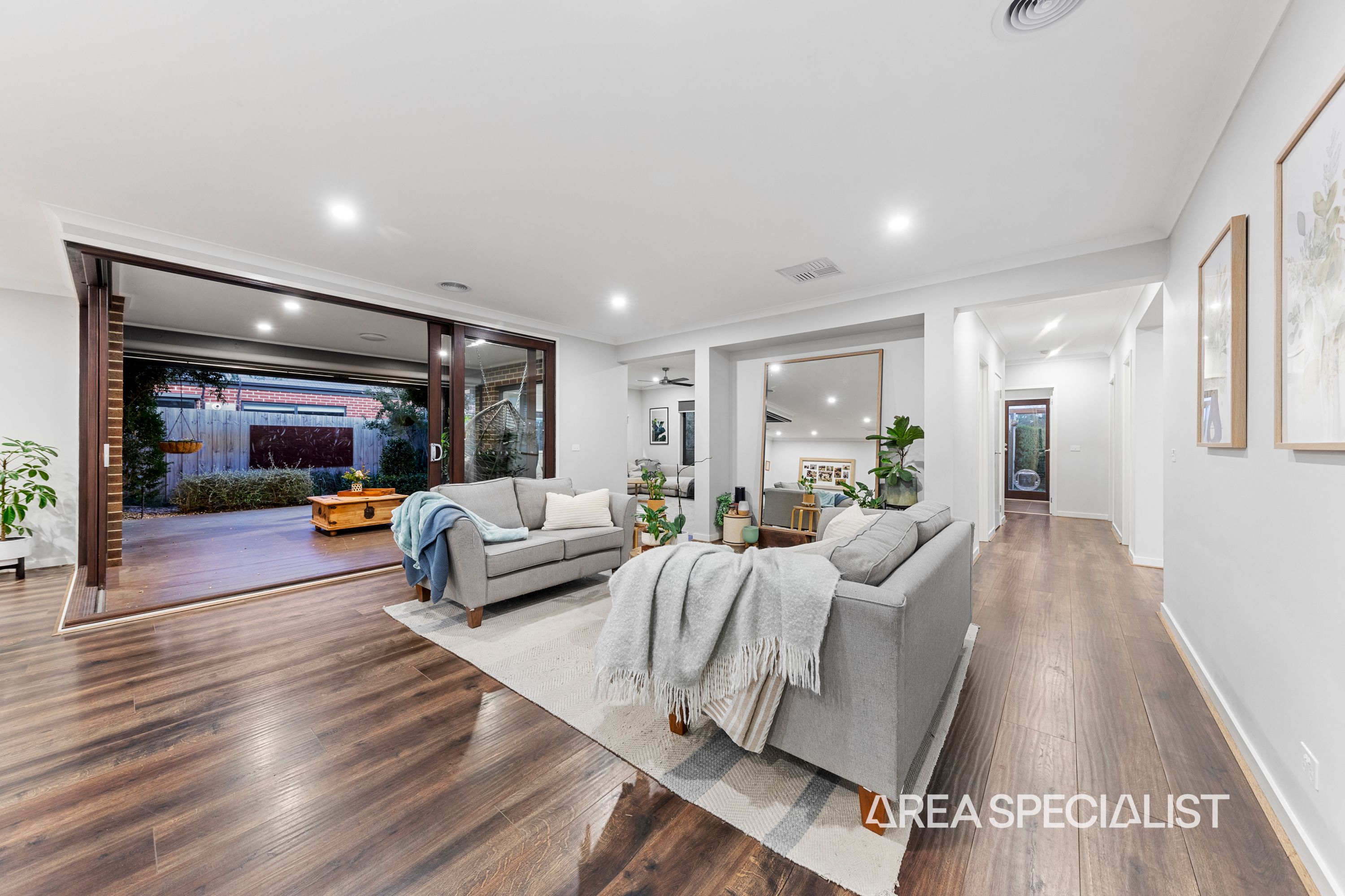 61 Diamond Drive, Koo Wee Rup - Thumbnail 7