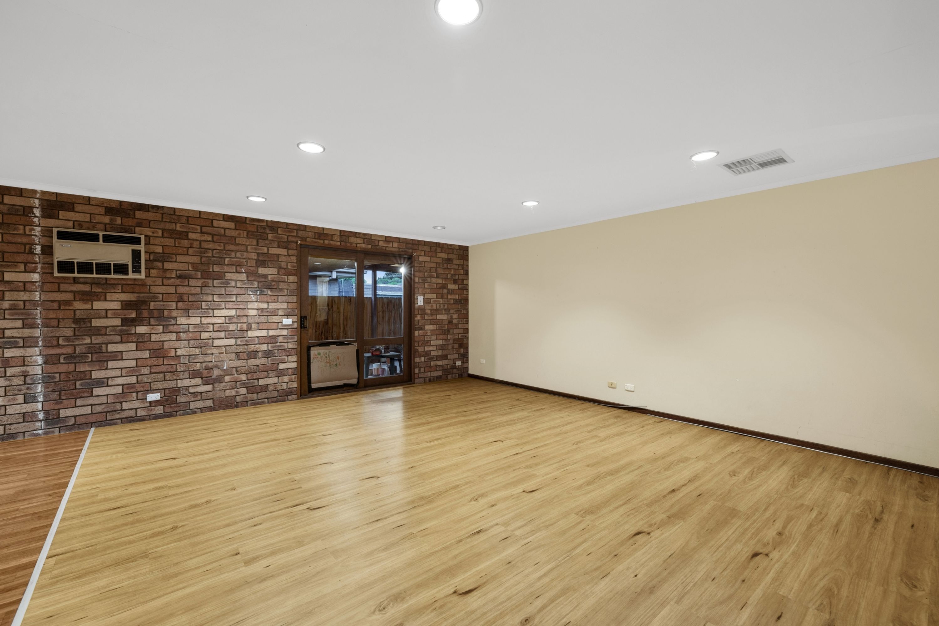 4 Valerie Court, Hampton Park - Thumbnail 4
