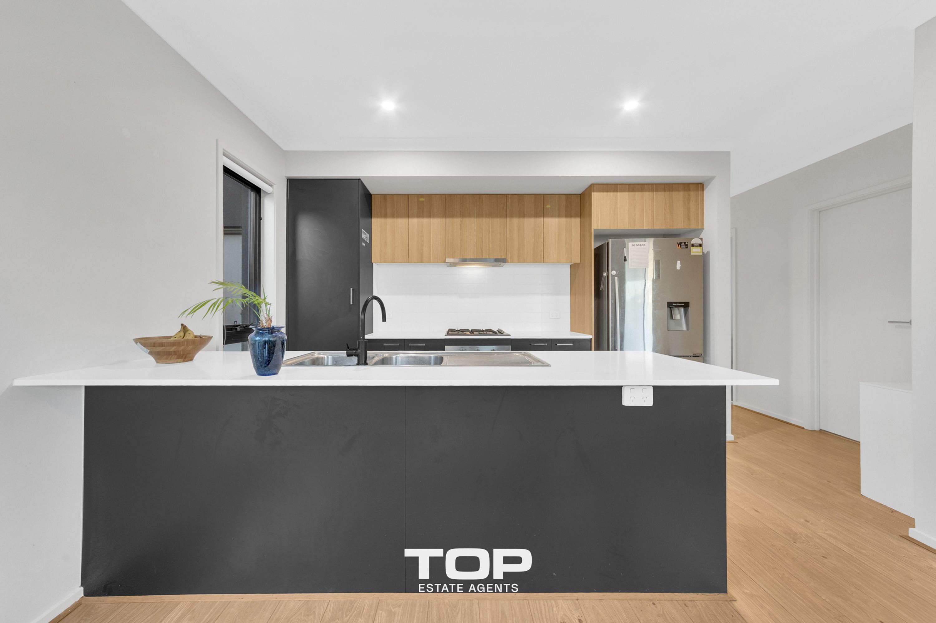 13 Pamir Circuit, Clyde North - Thumbnail 4