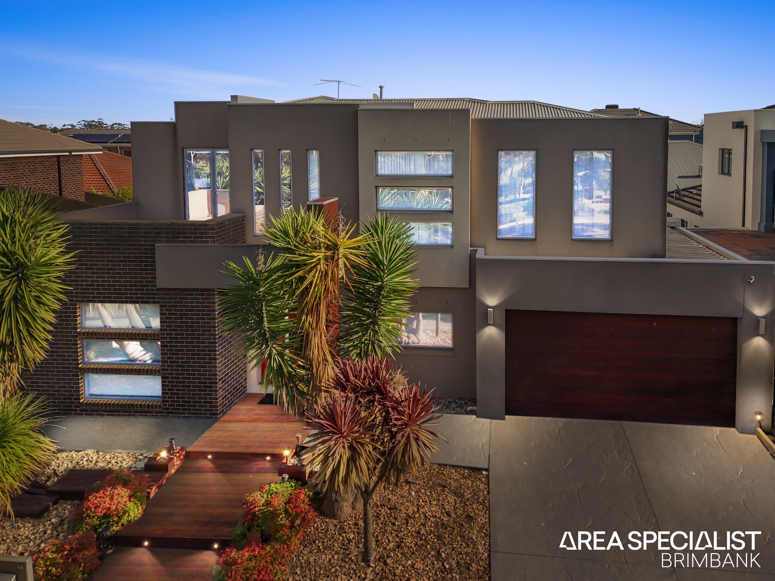 18 Clarian Street, Cairnlea, Cairnlea - Thumbnail 2