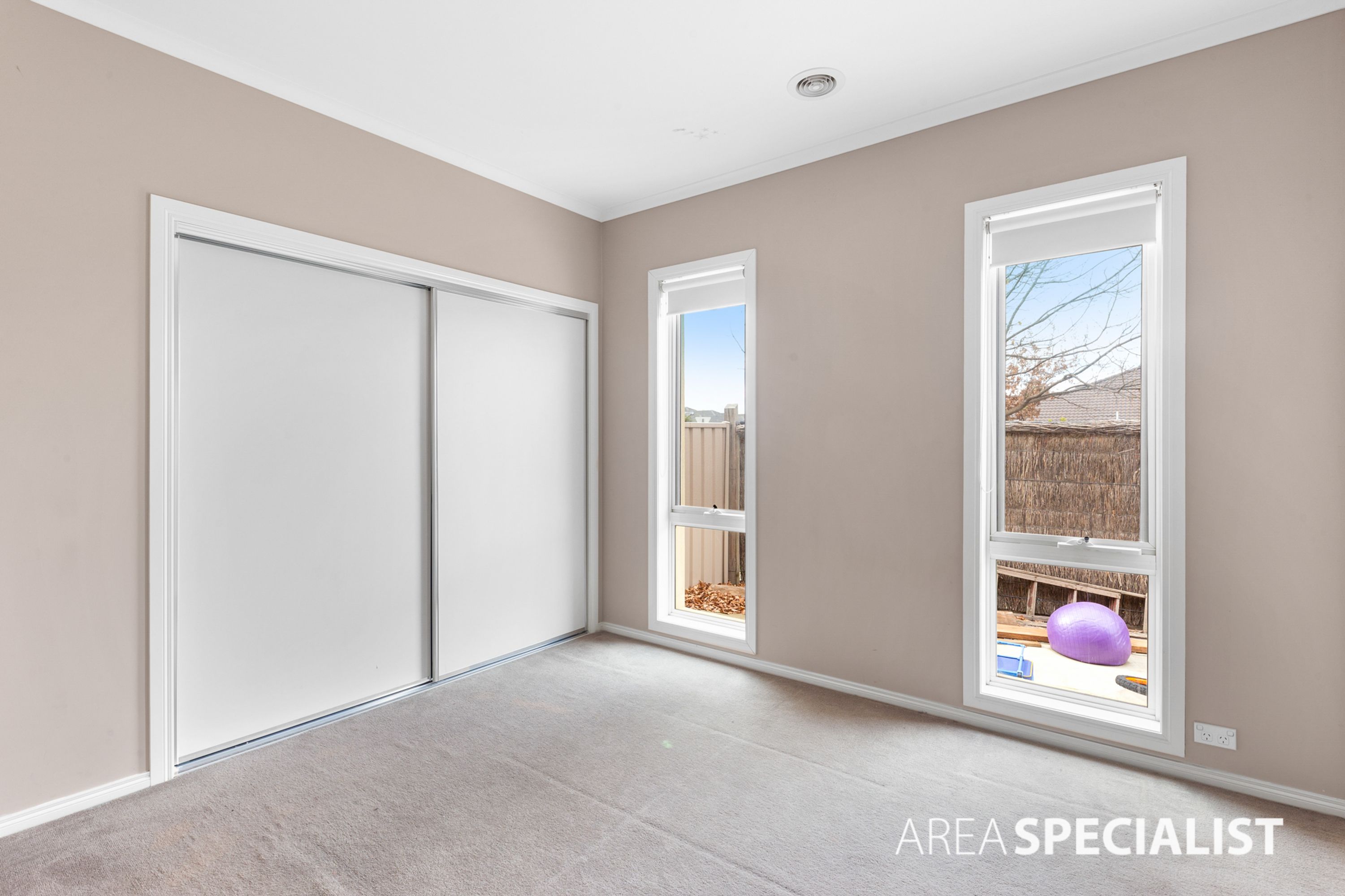 1 Hascombe Drive, Caroline Springs VIC 3023, Caroline Springs - Thumbnail 6