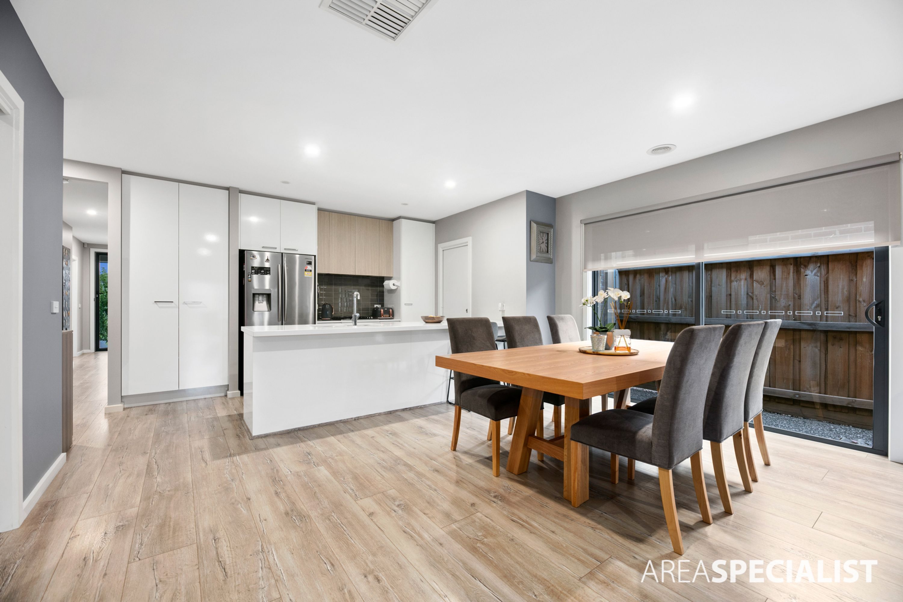 16 Eaglecrest Avenue, Fraser Rise VIC 3336, Fraser Rise - Thumbnail 6