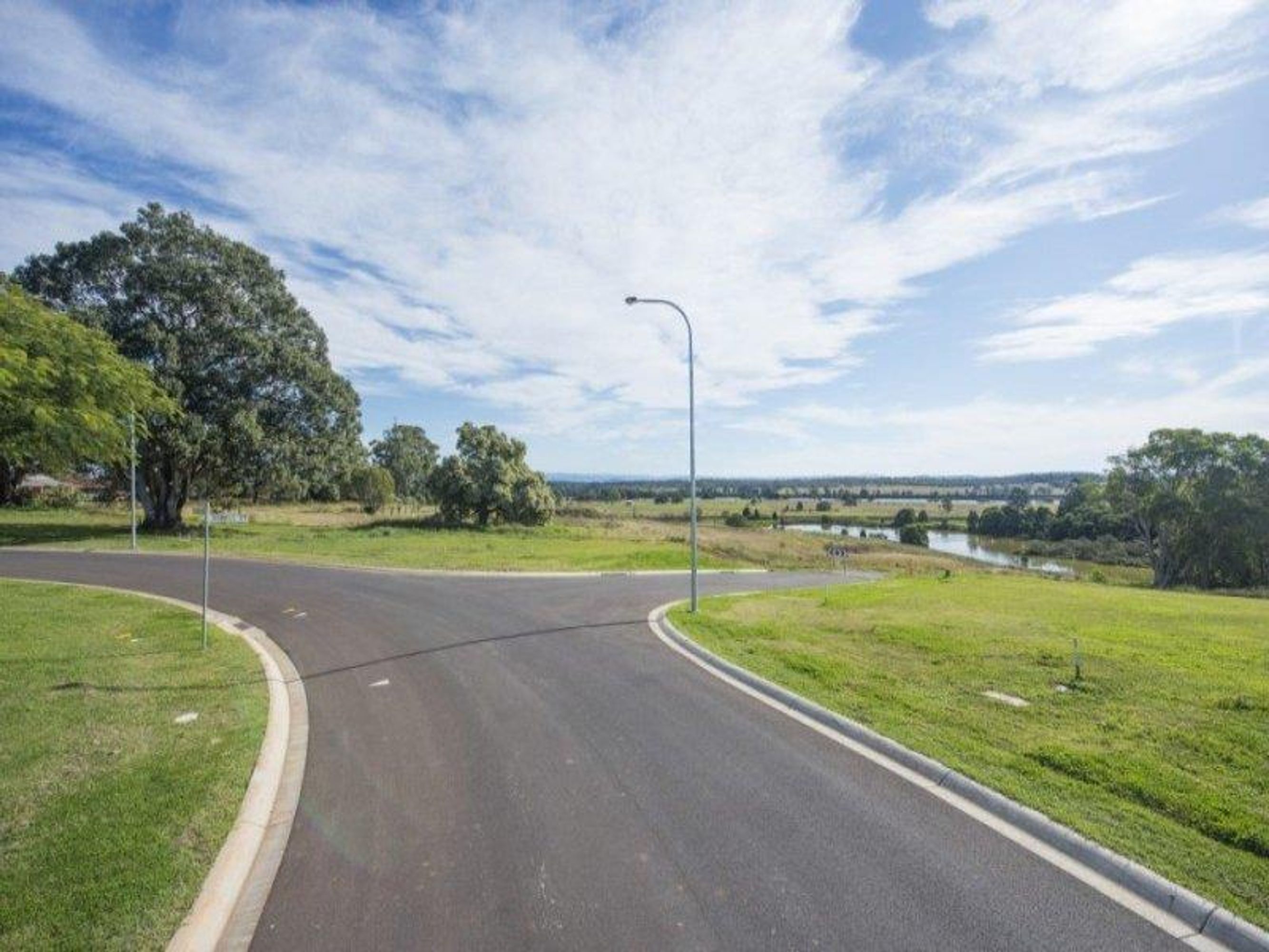 13 Attwater Close, Junction Hill - Thumbnail 3