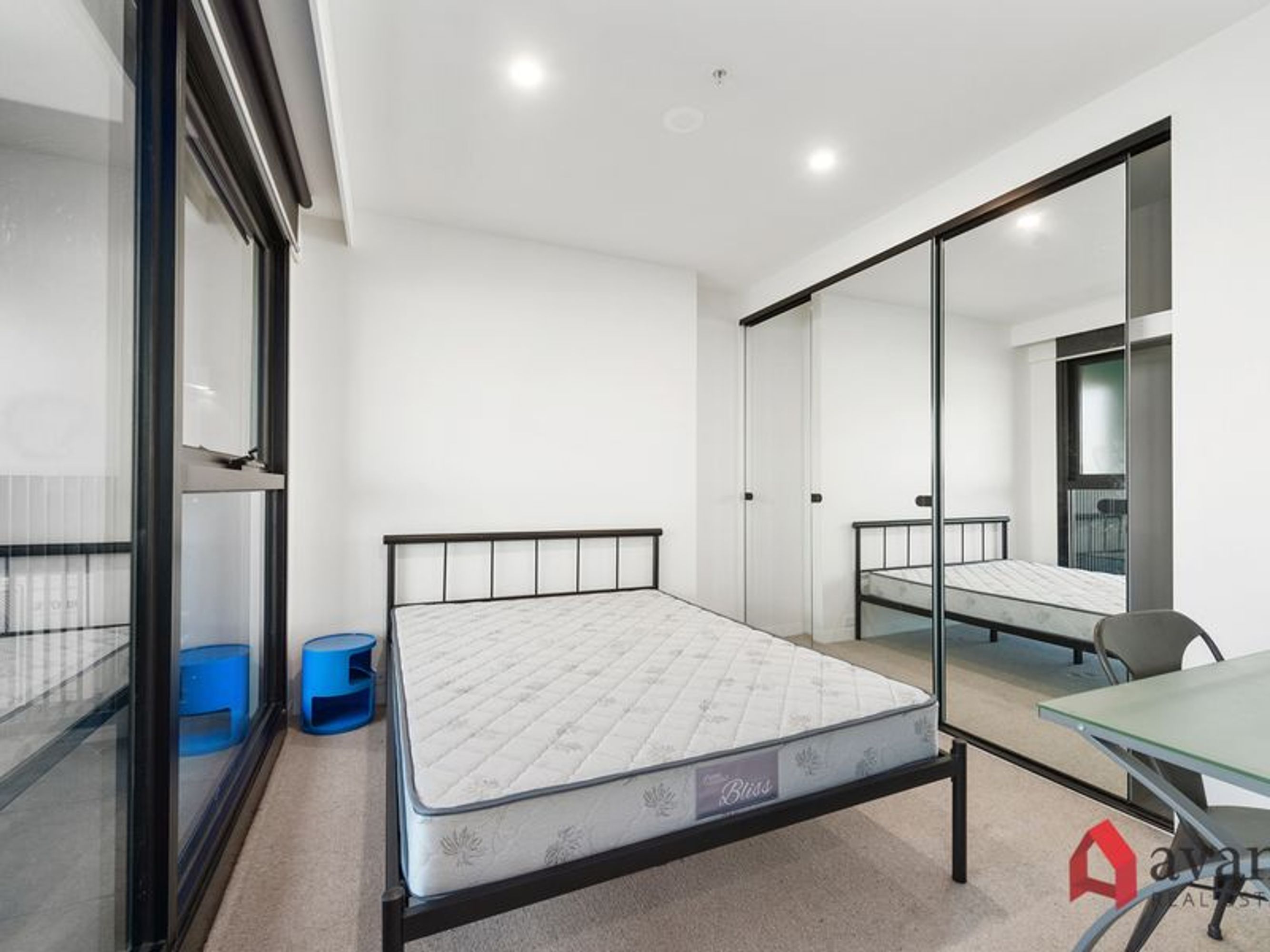 1402/8 Pearl River Road, Docklands - Thumbnail 6